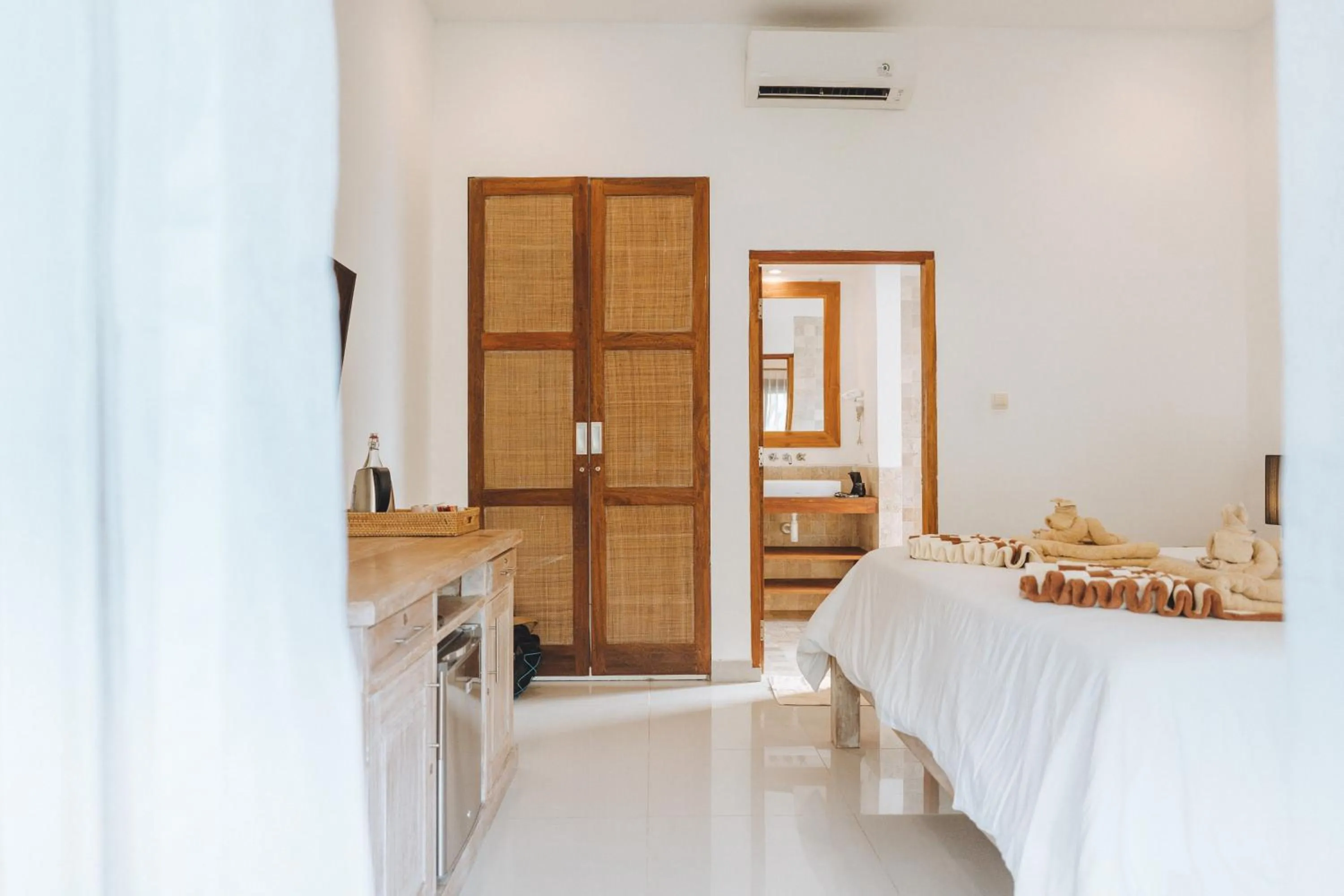 Shower, Bed in Blue Marlin Dive Gili Air