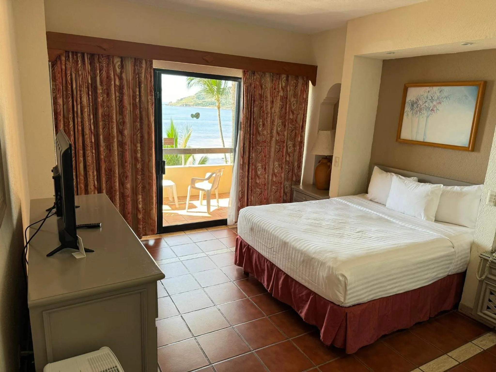 Bedroom, Bed in The Palms Resort of Mazatlan