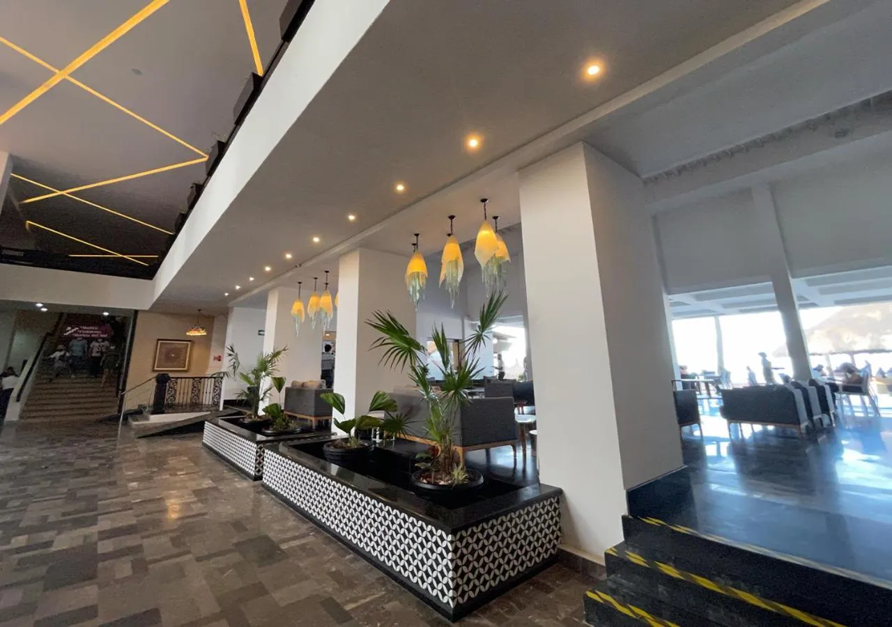 Property building in The Palms Resort of Mazatlan