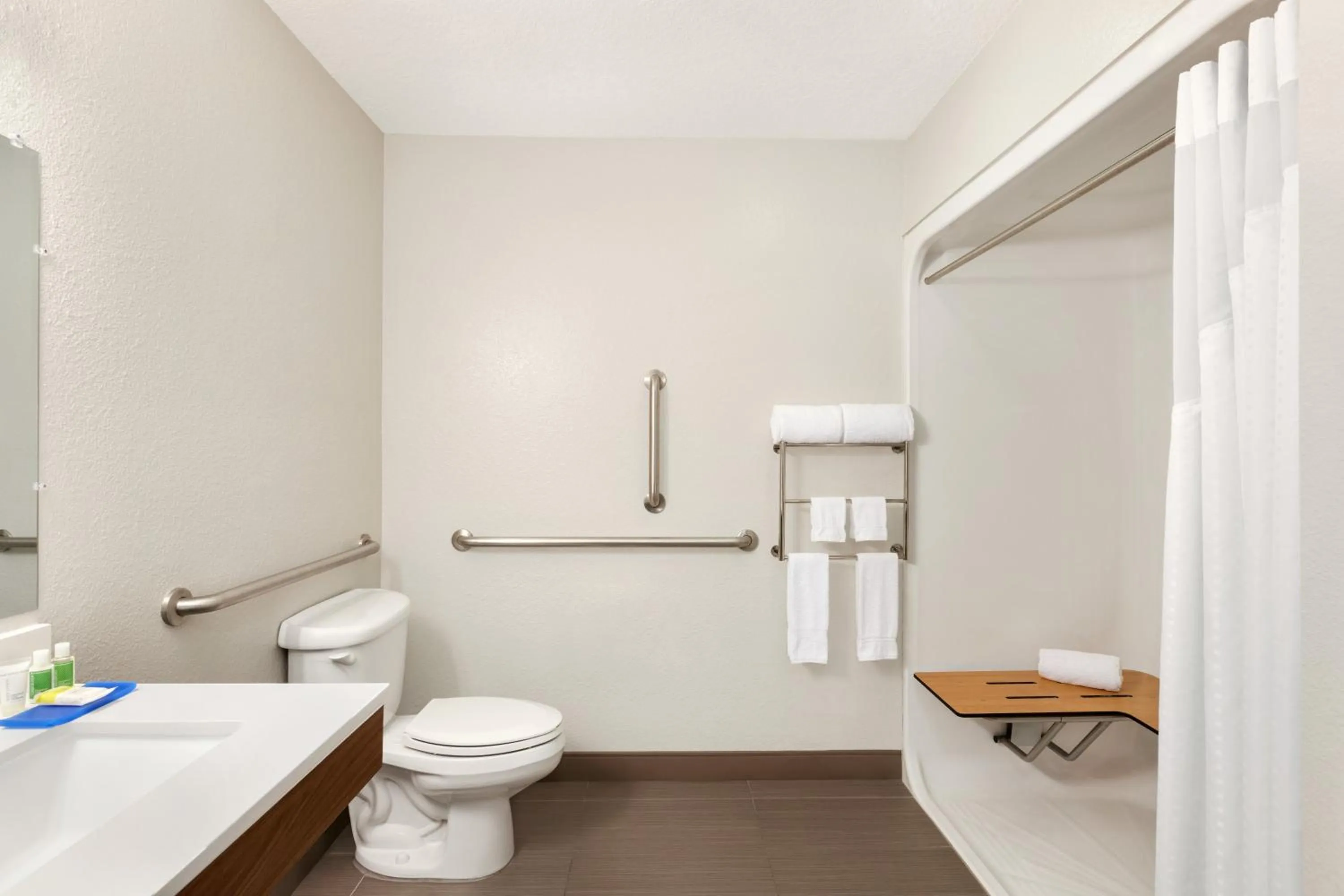 Bathroom in Holiday Inn Express & Suites Pembroke Pines-Sheridan St by IHG