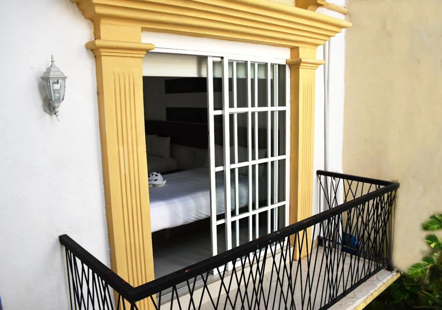 Balcony/Terrace, Bed in Hotel Maya Turquesa