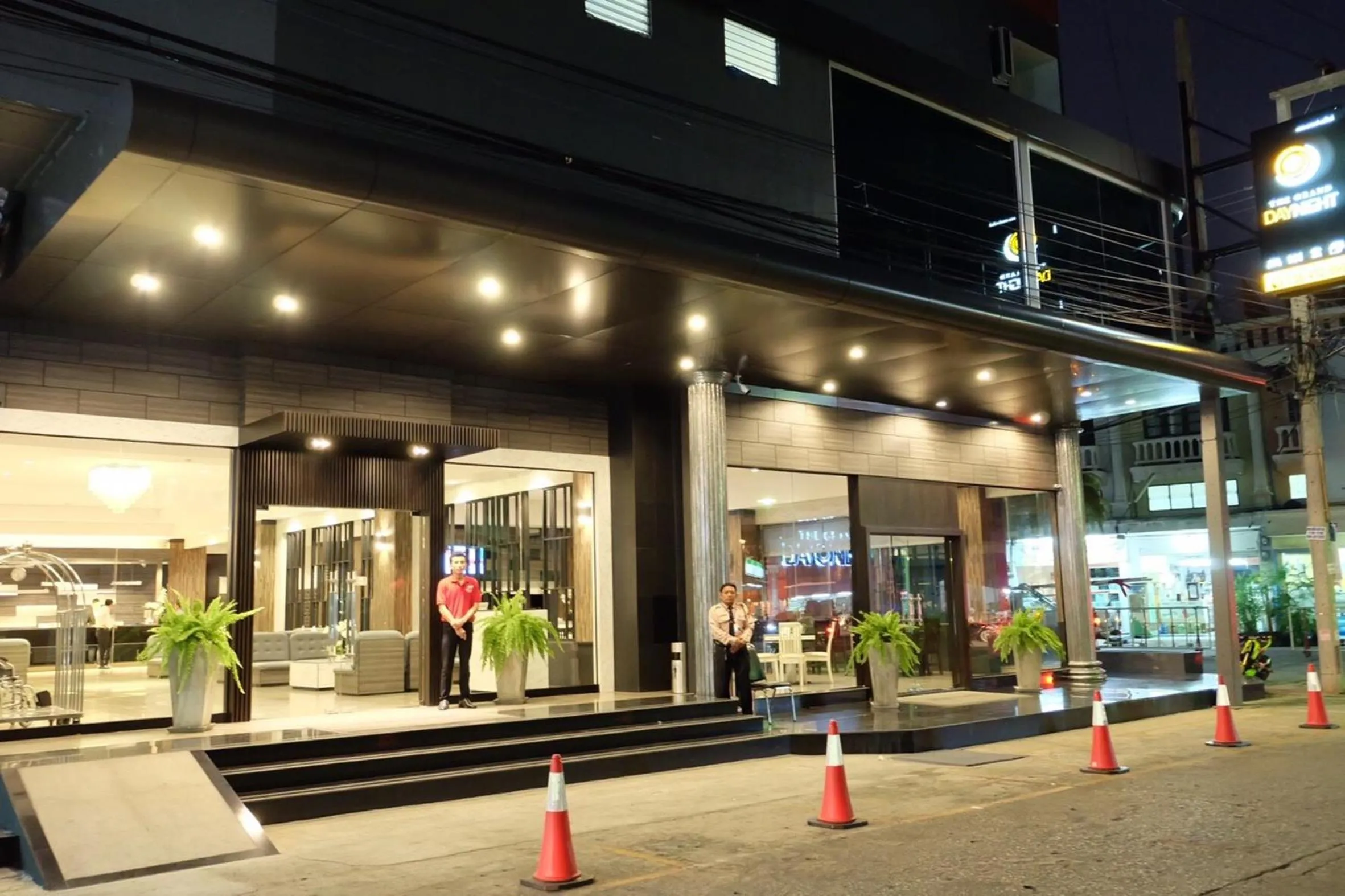 Night in The Grand Day Night