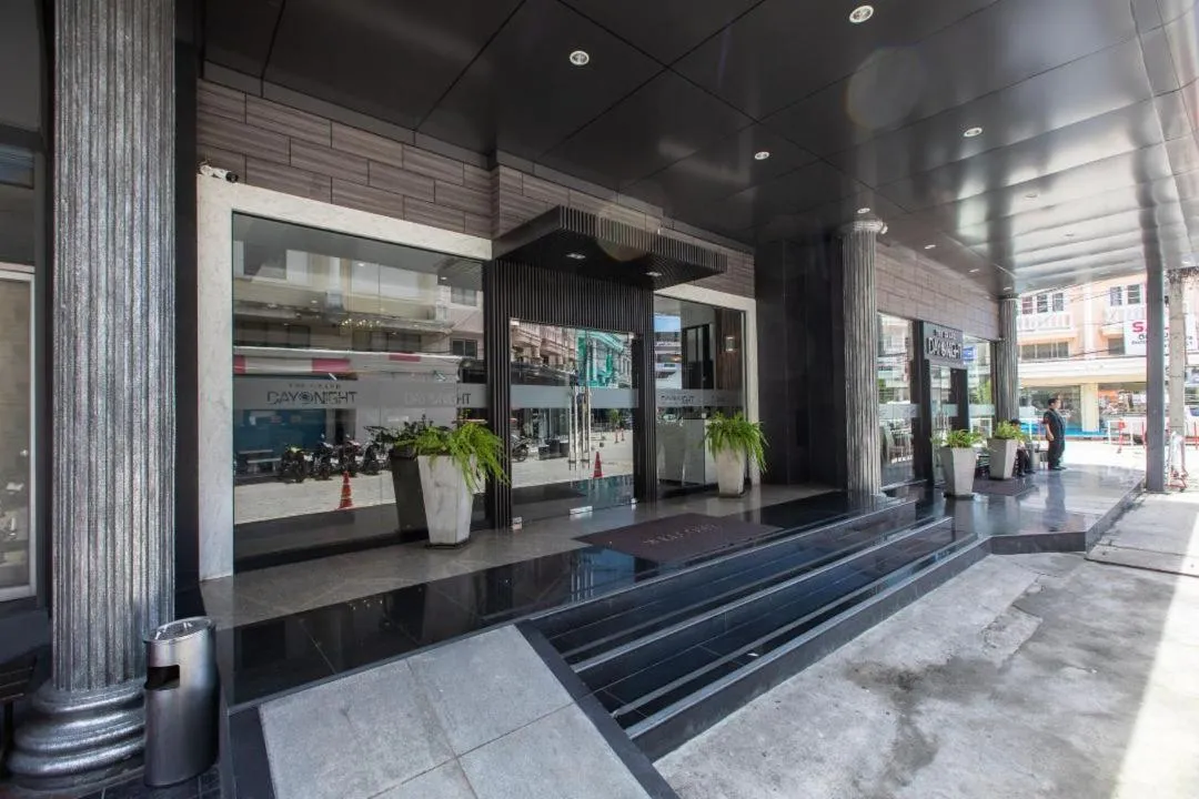 Facade/entrance in The Grand Day Night