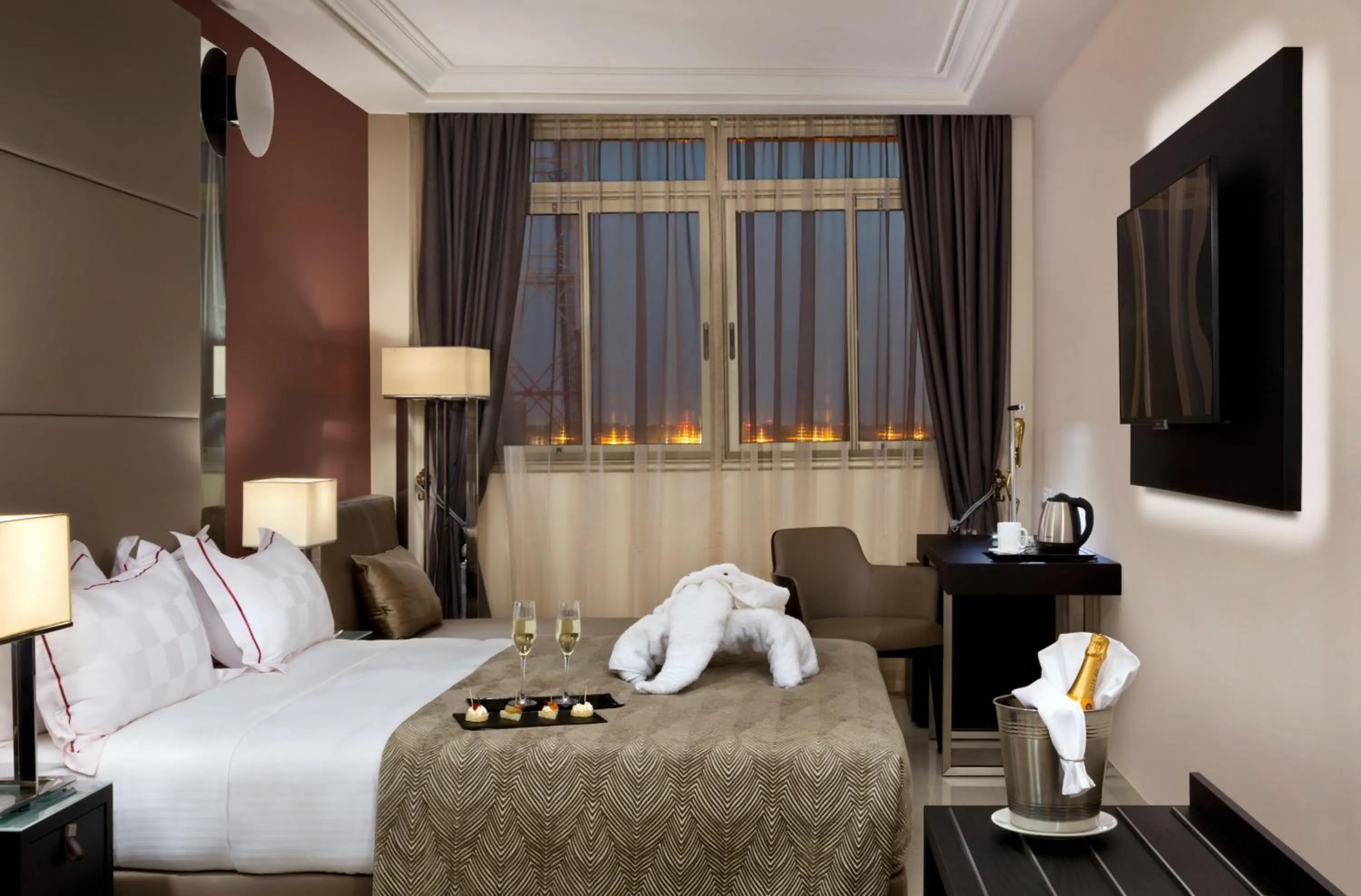 Photo of the whole room, Bed in Bravia Hotel Ouagadougou