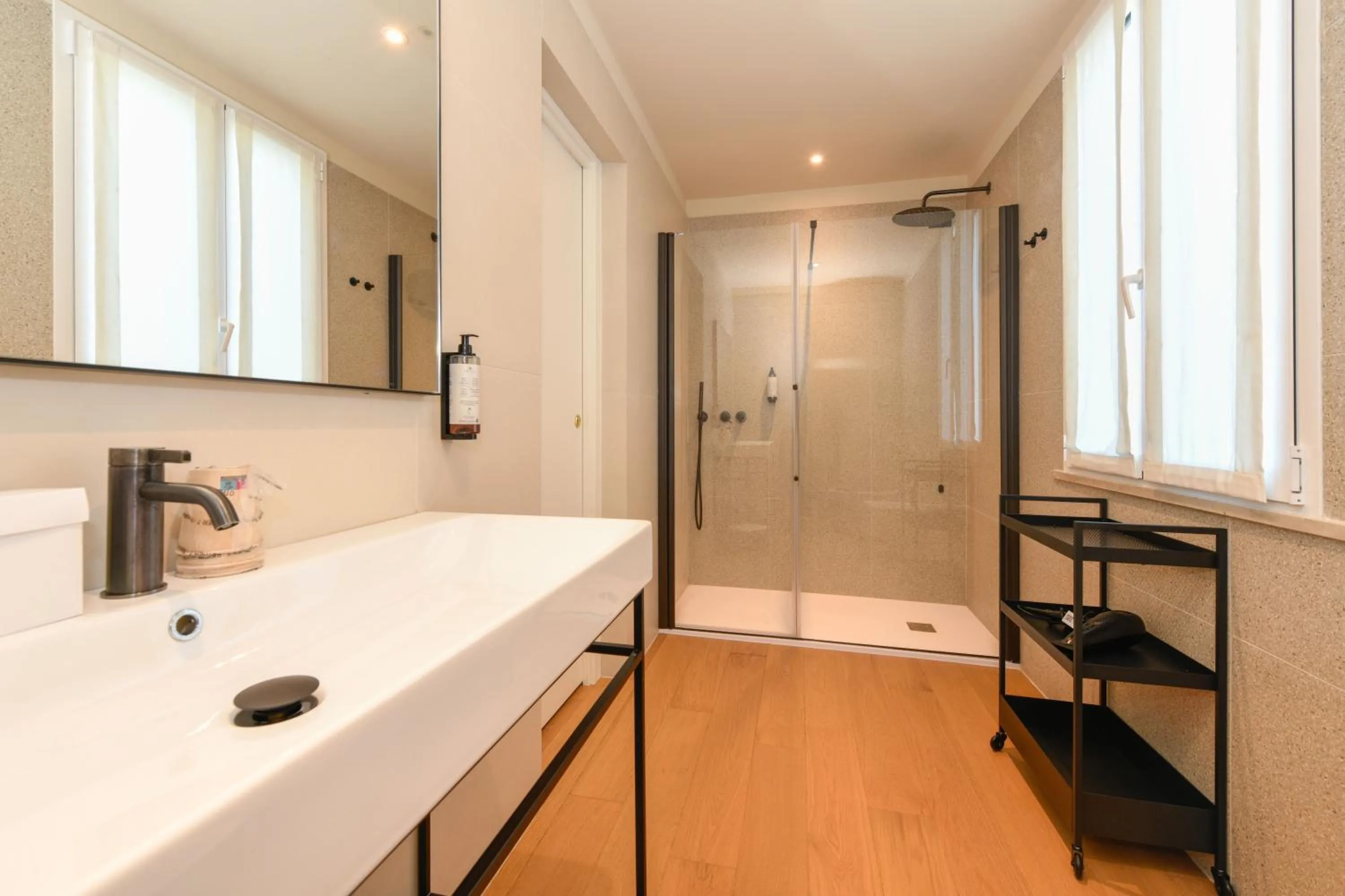 Shower in Best Western Hotel Arya