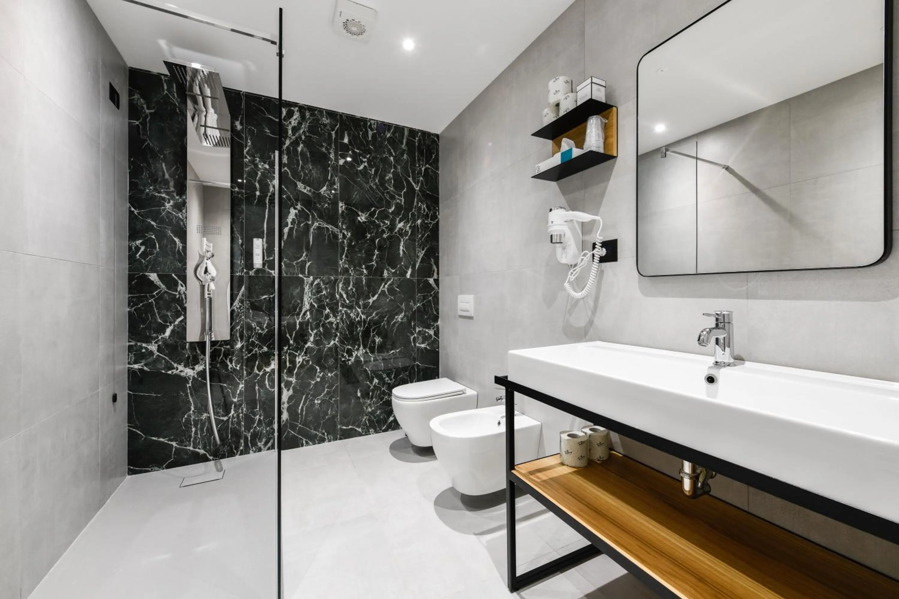 Bathroom in Hotel Arya by Mauro