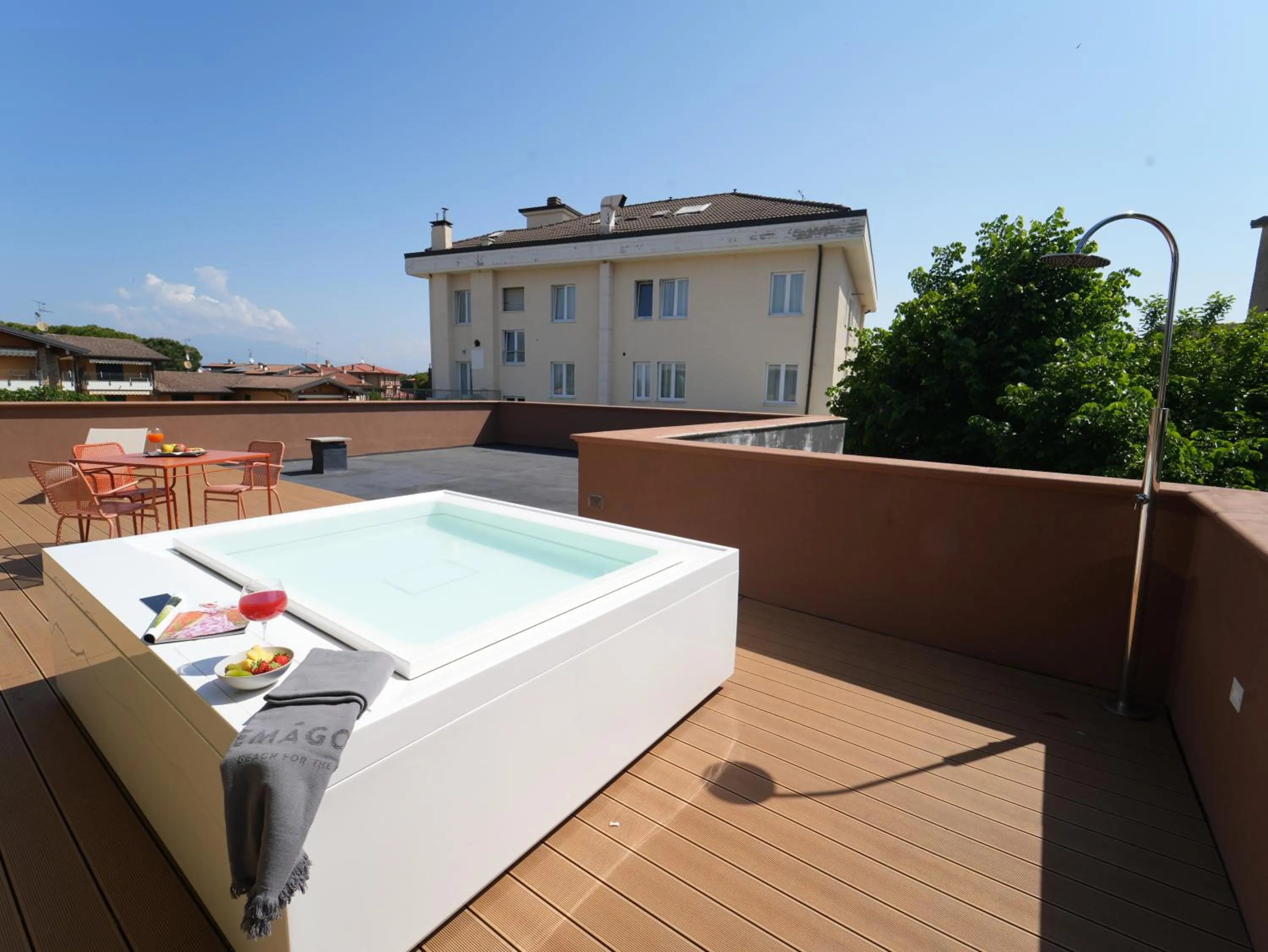 Hot Tub in Hotel Arya by Mauro