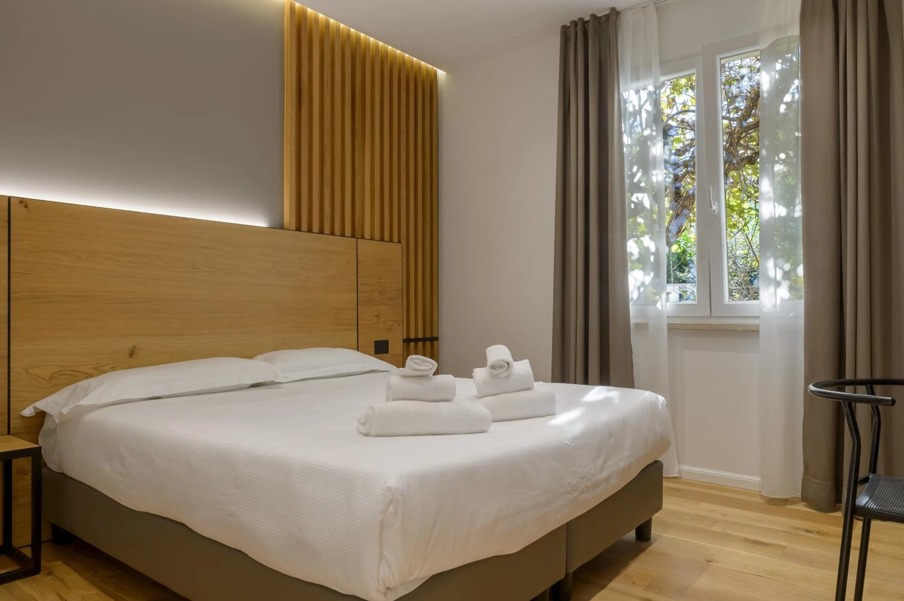 Bedroom, Bed in Hotel Arya by Mauro