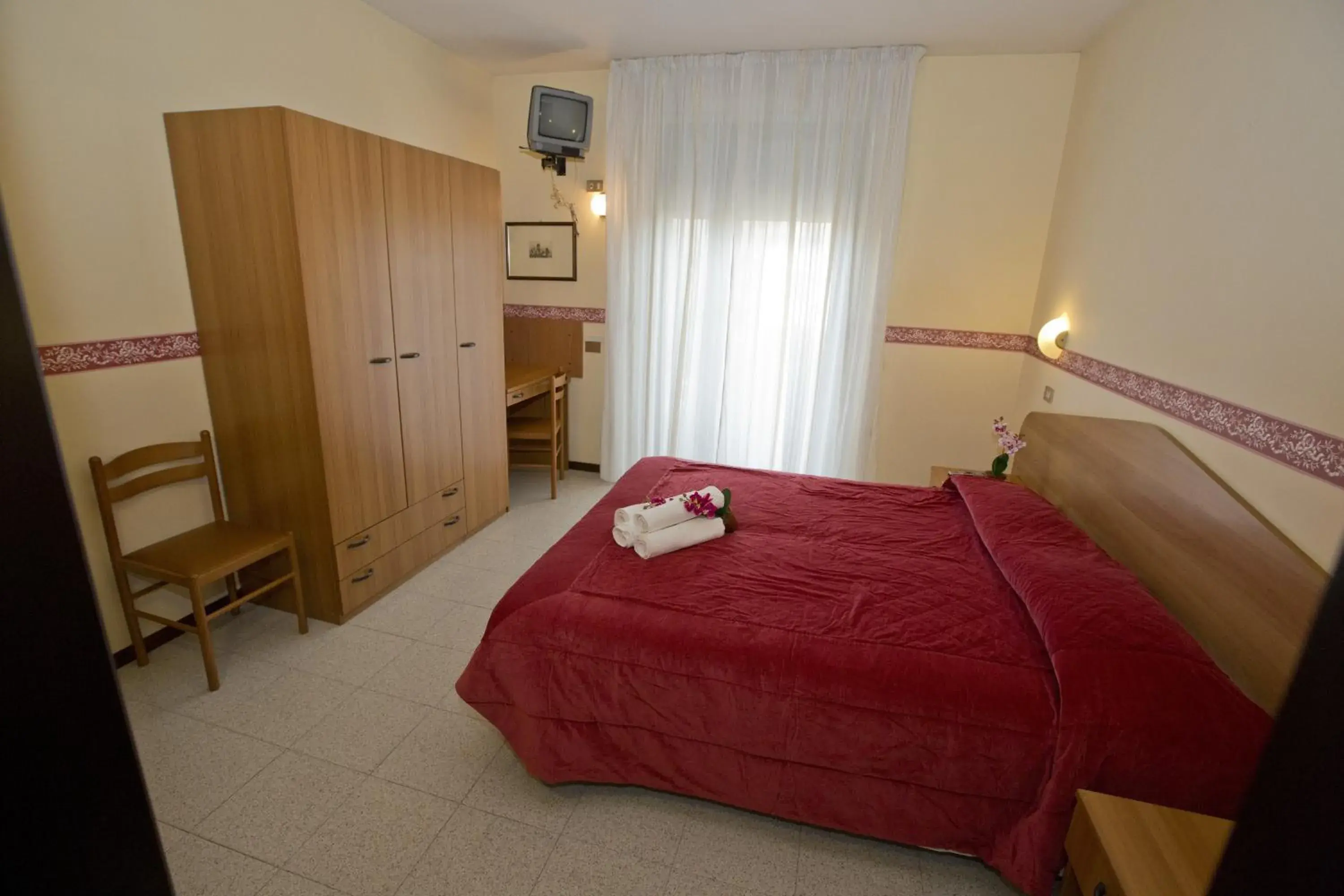 Double Room in Hotel Ganfo Double Room in Hotel Ganfo