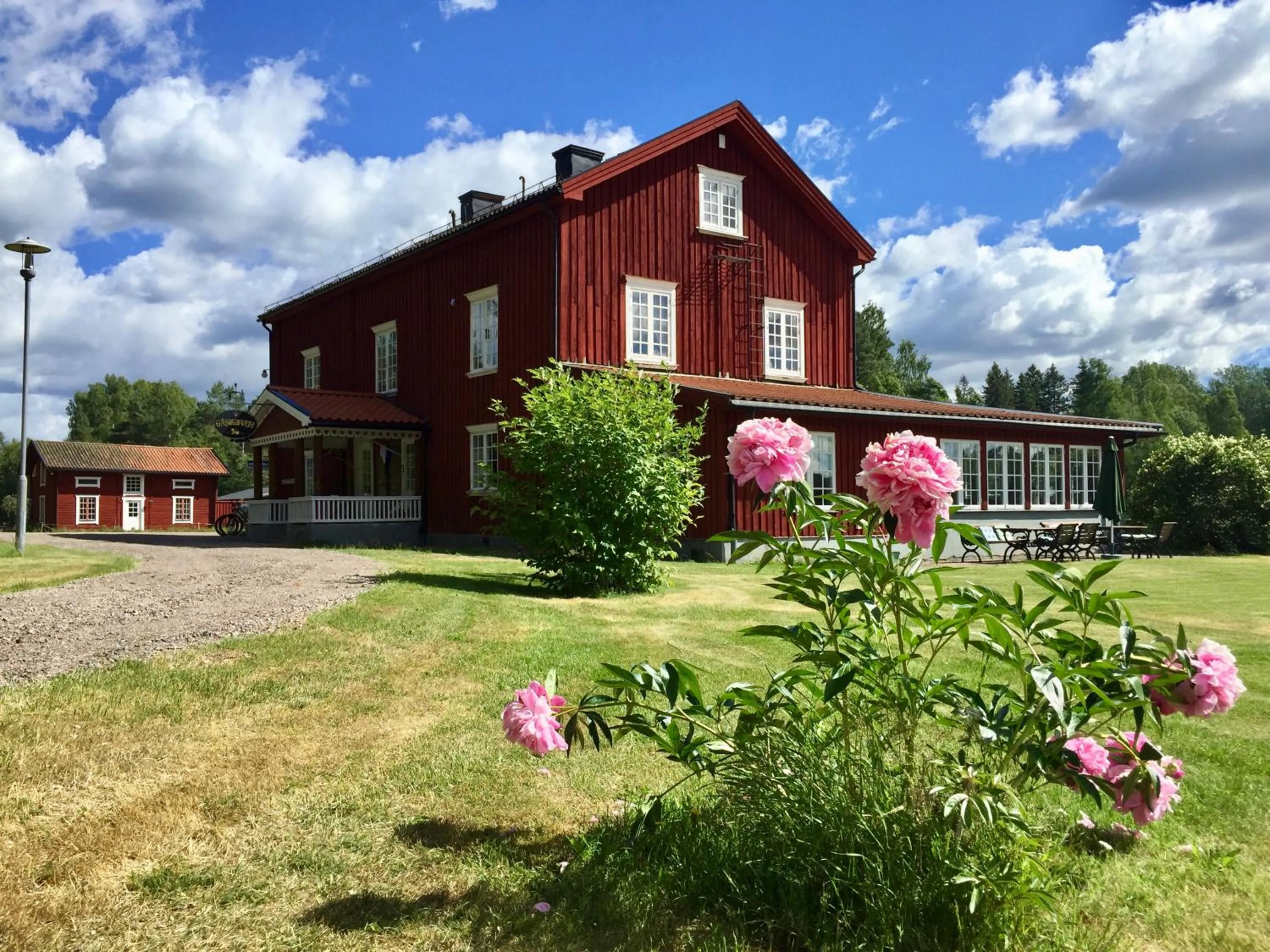 Facade/entrance in THE LODGE Torsby