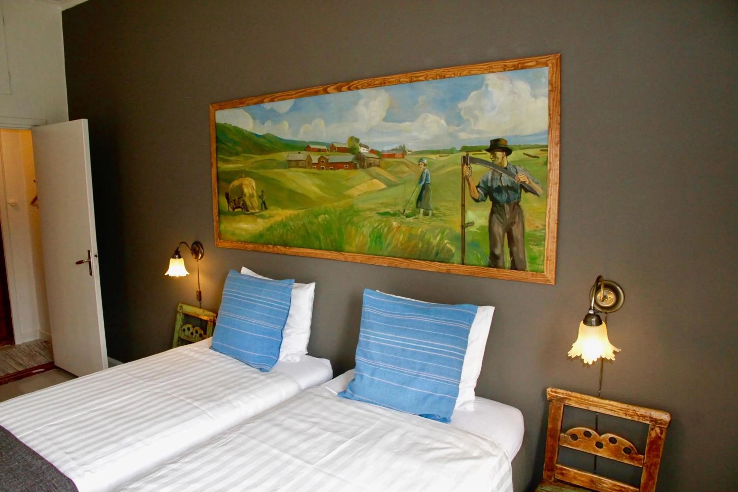 Decorative detail, Bed in THE LODGE Torsby