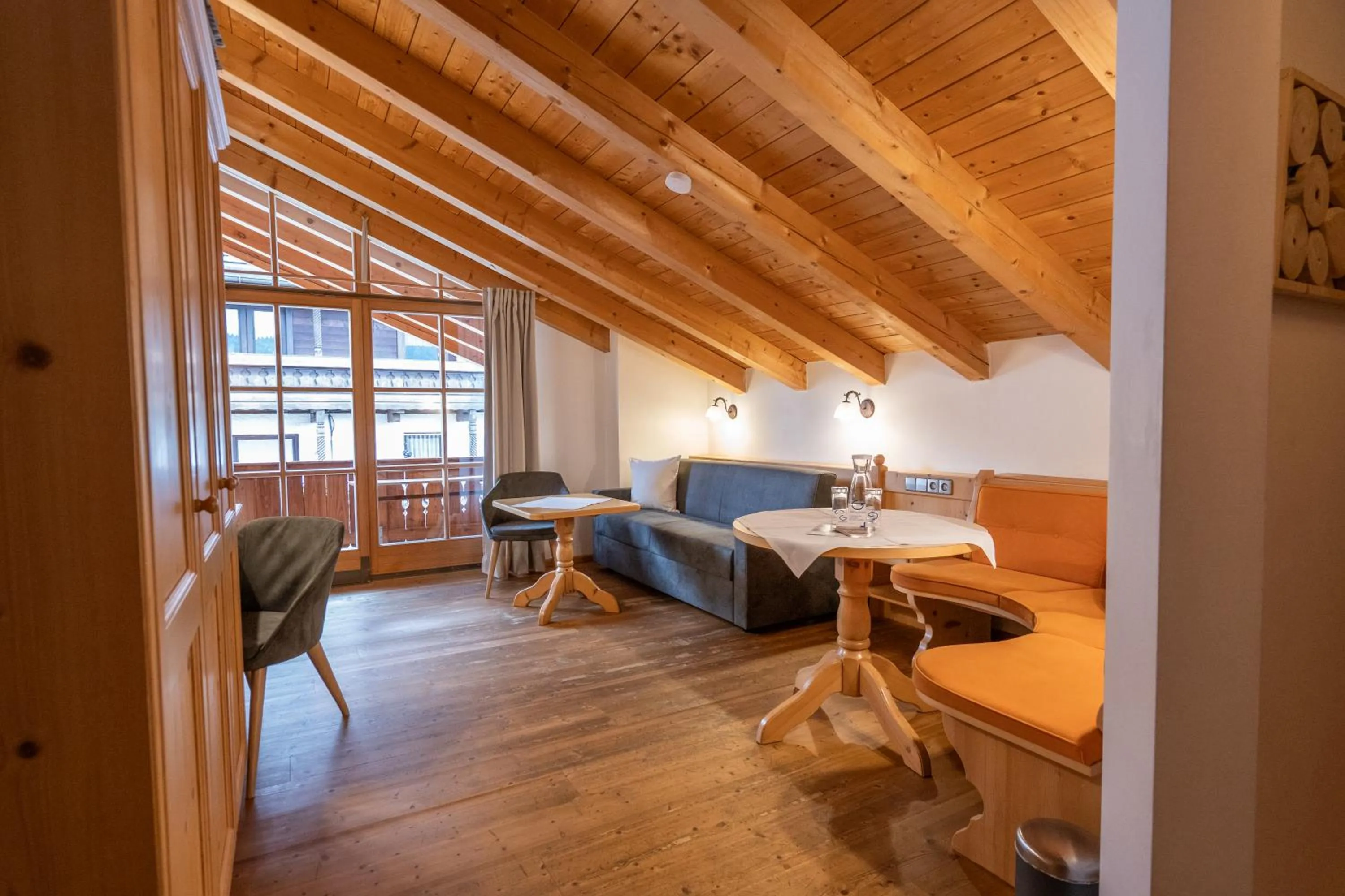 TV and multimedia in Beim Nuihausa