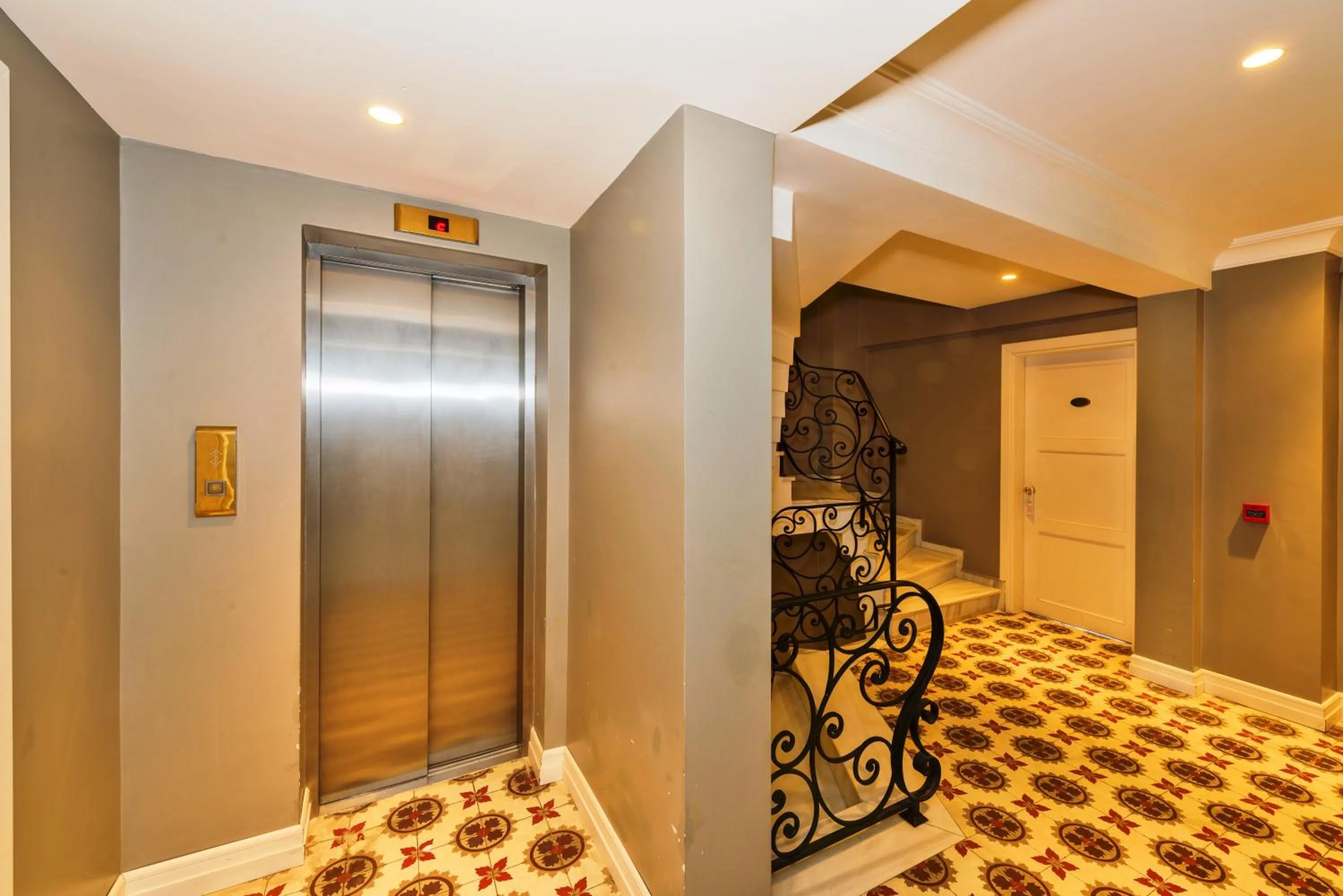 Property building in Agora Life Hotel - Special Class