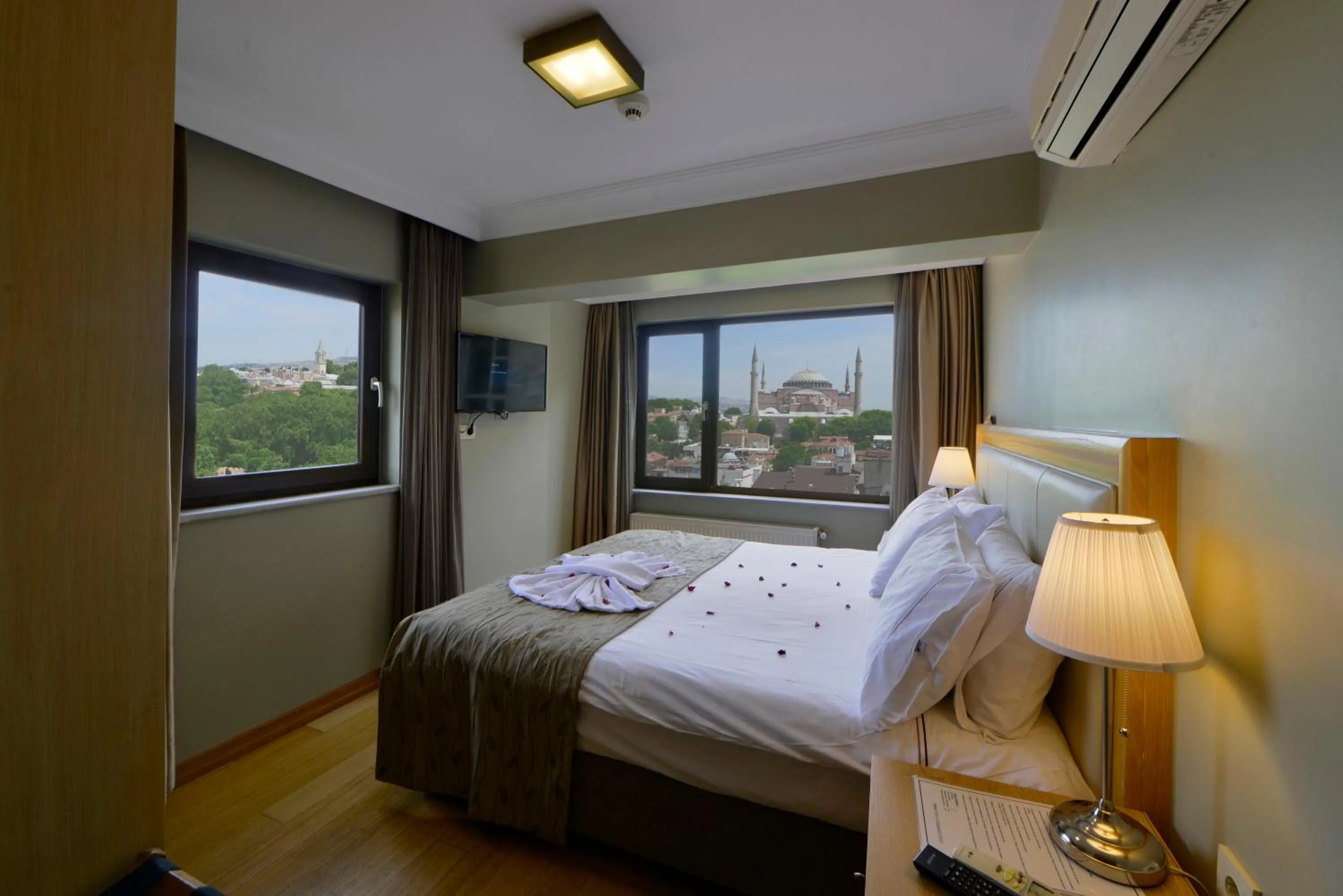 View (from property/room), Bed in Agora Life Hotel - Special Class
