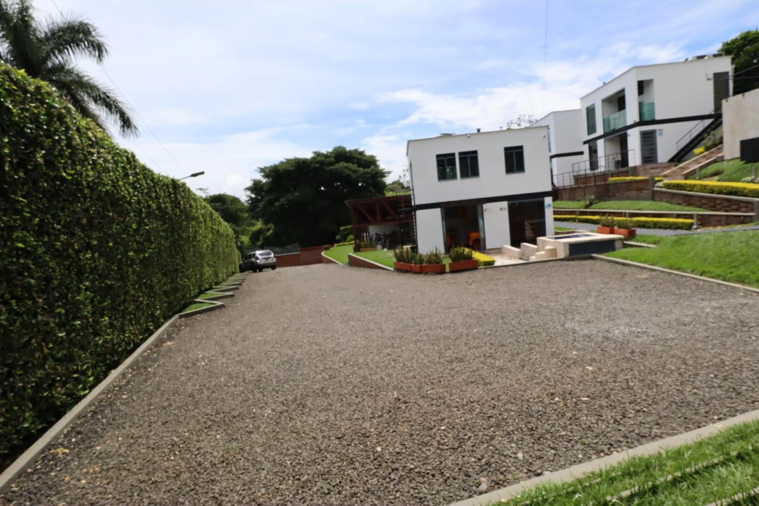 Parking in Hotel Syvanna Wellness and Spa