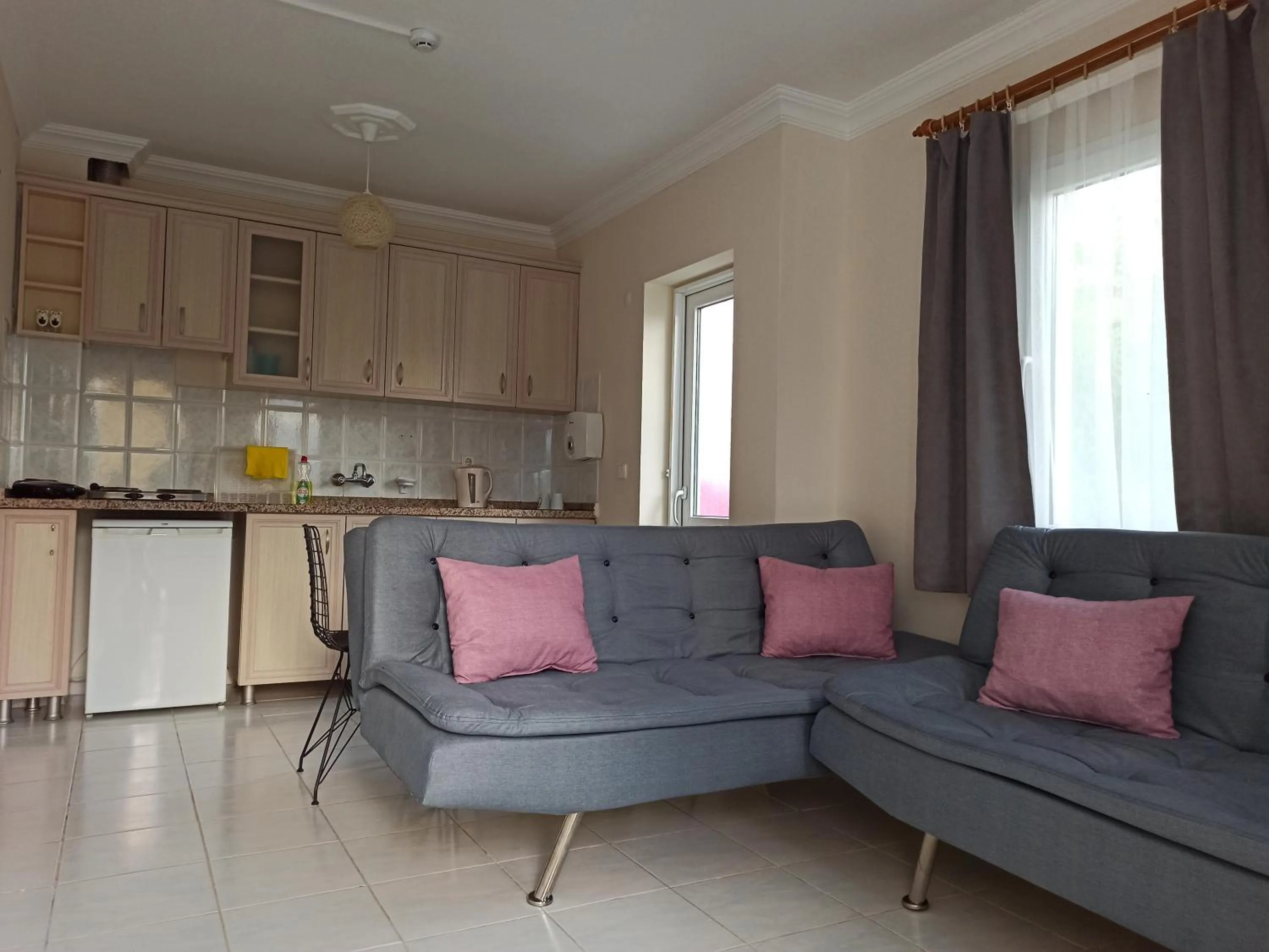 Kitchen or kitchenette in Işıl Suit Apart Otel