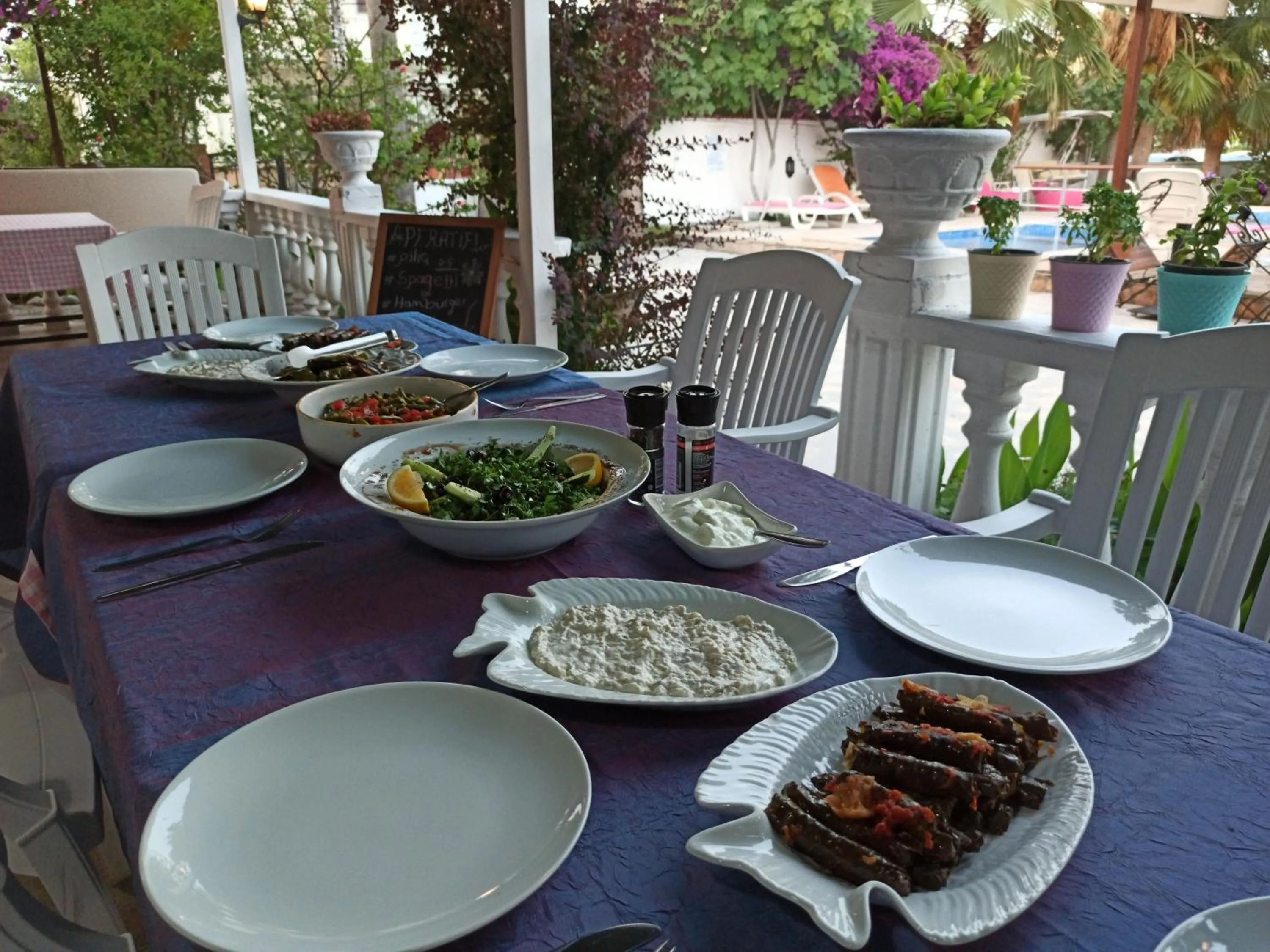 Food and drinks in Işıl Suit Apart Otel