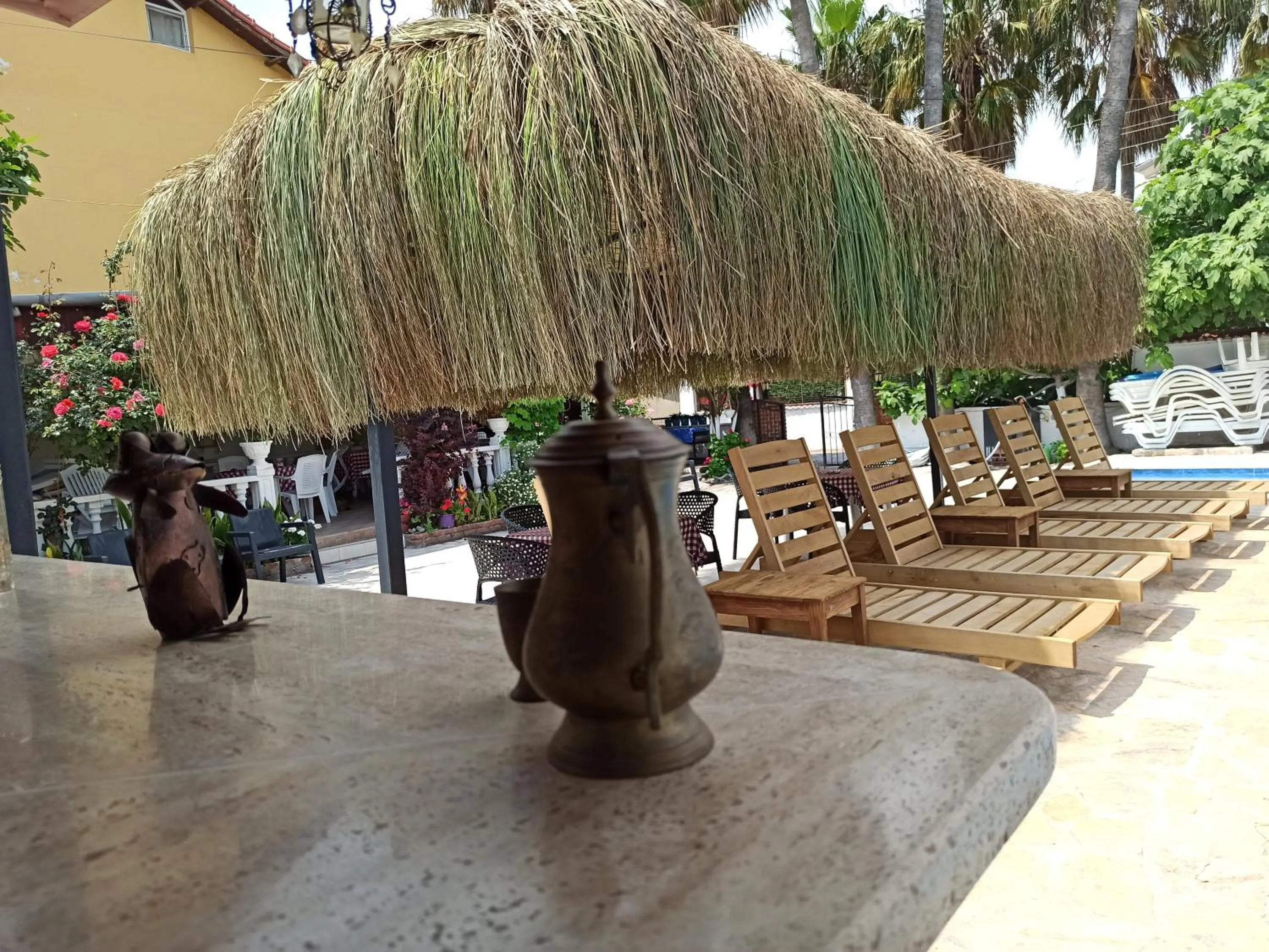 Patio in Işıl Suit Apart Otel