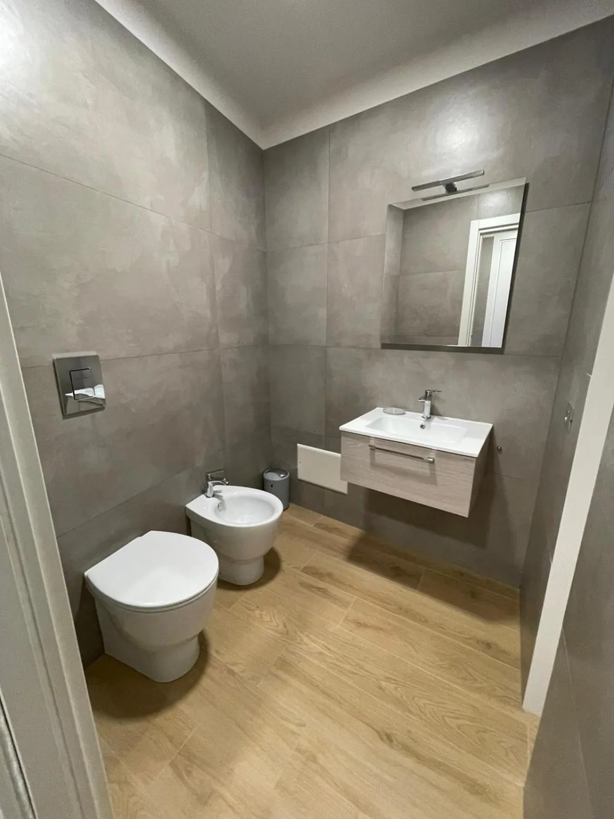 Toilet in Notti O' Tunn Luxury Rooms in centro