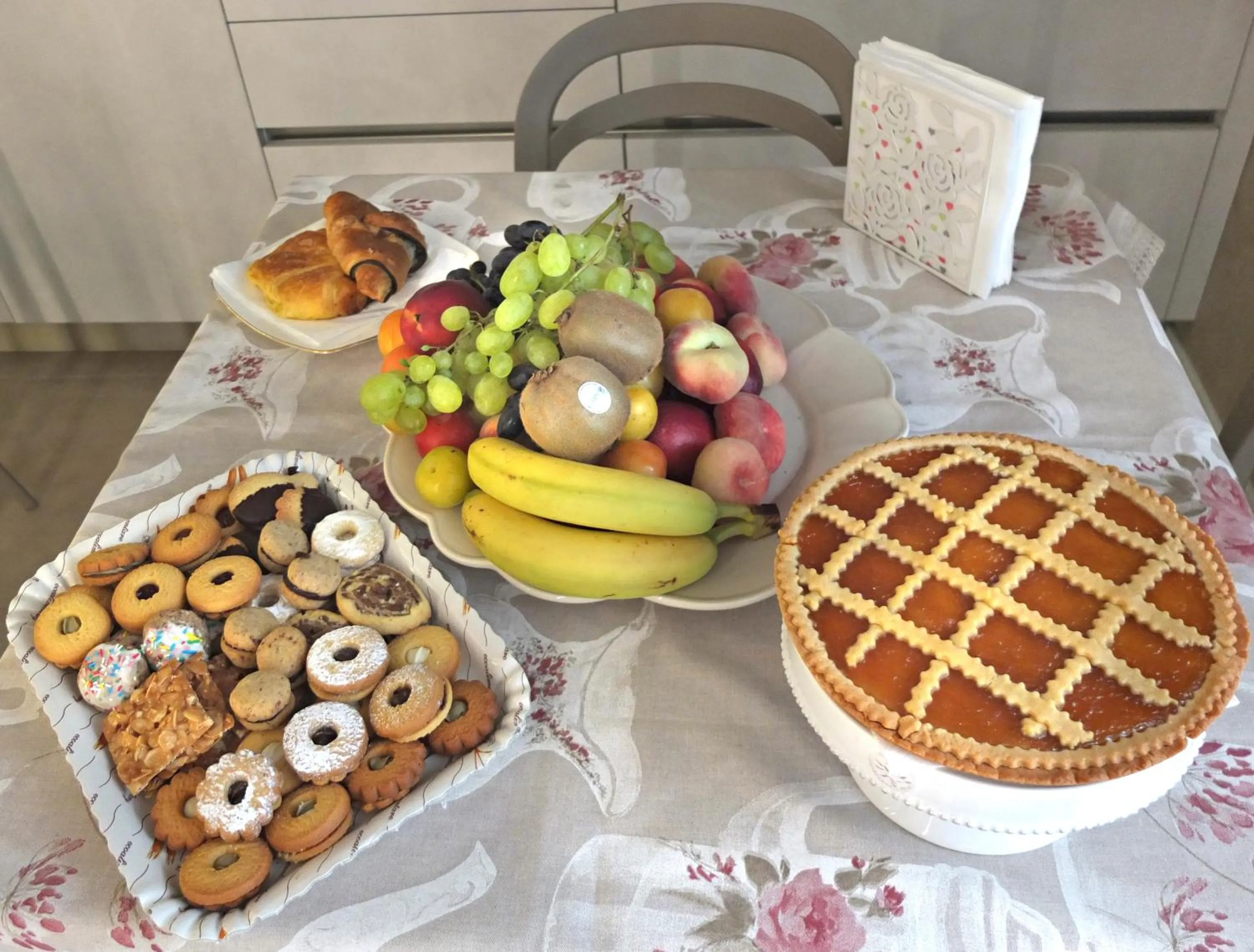 Breakfast in Notti O' Tunn Luxury Rooms in centro