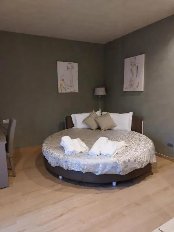 Superior Apartment in Notti O' Tunn Luxury Rooms in centro Superior Apartment in Notti O' Tunn Luxury Rooms in centro