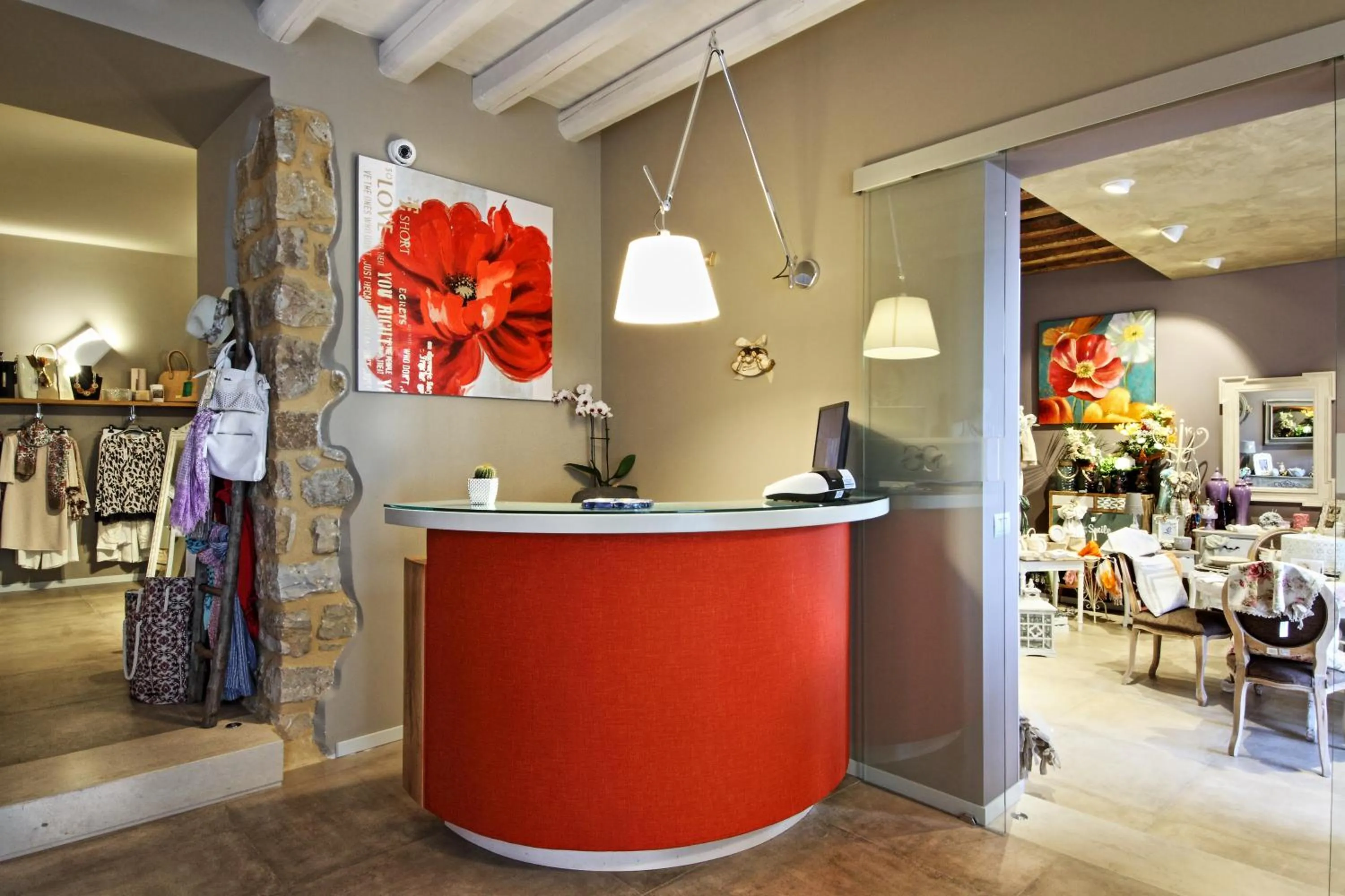 Lobby or reception in Notti O' Tunn Luxury Rooms in centro