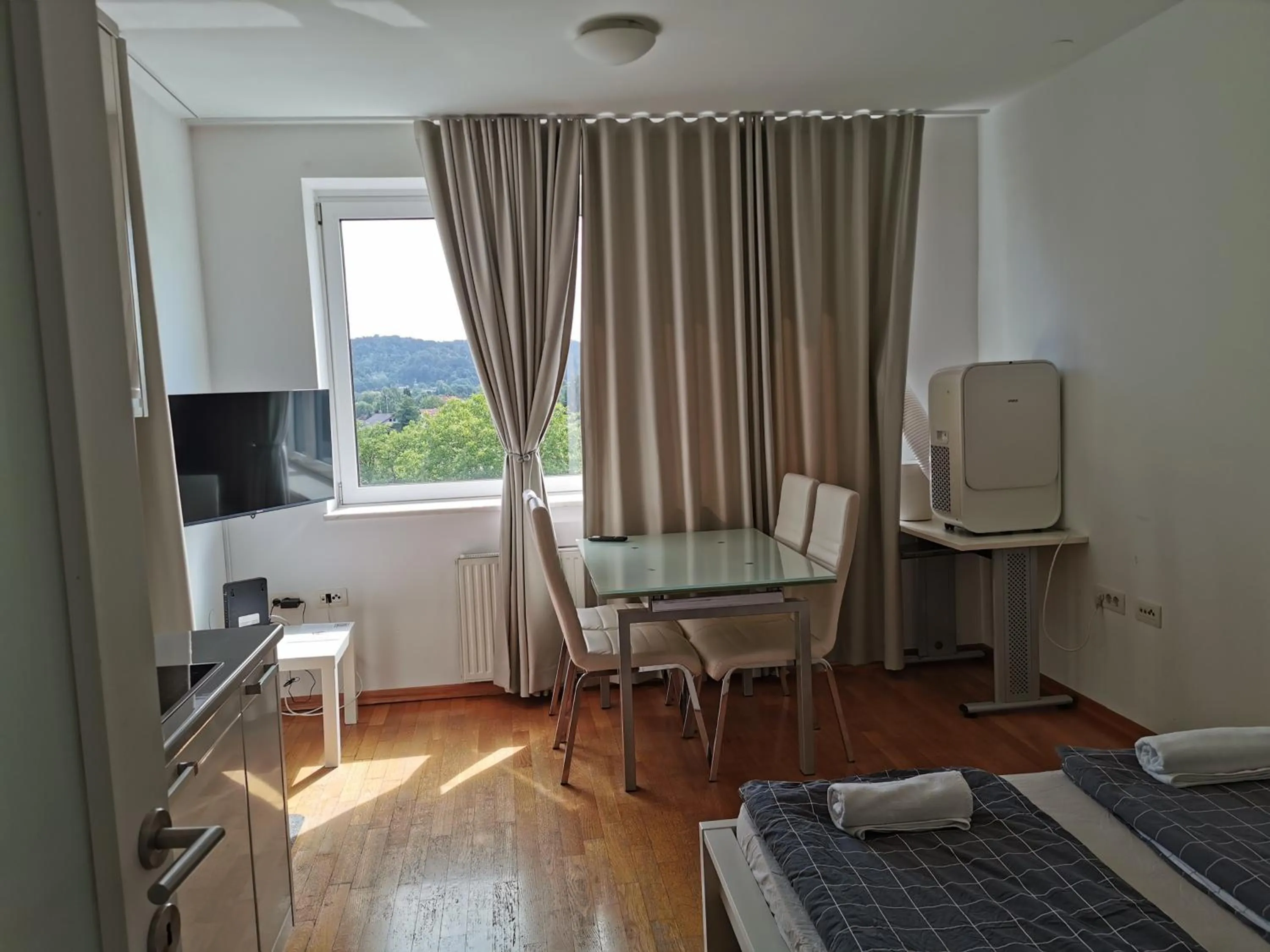 air conditioner, Bed in Trnovo apartment with free parking