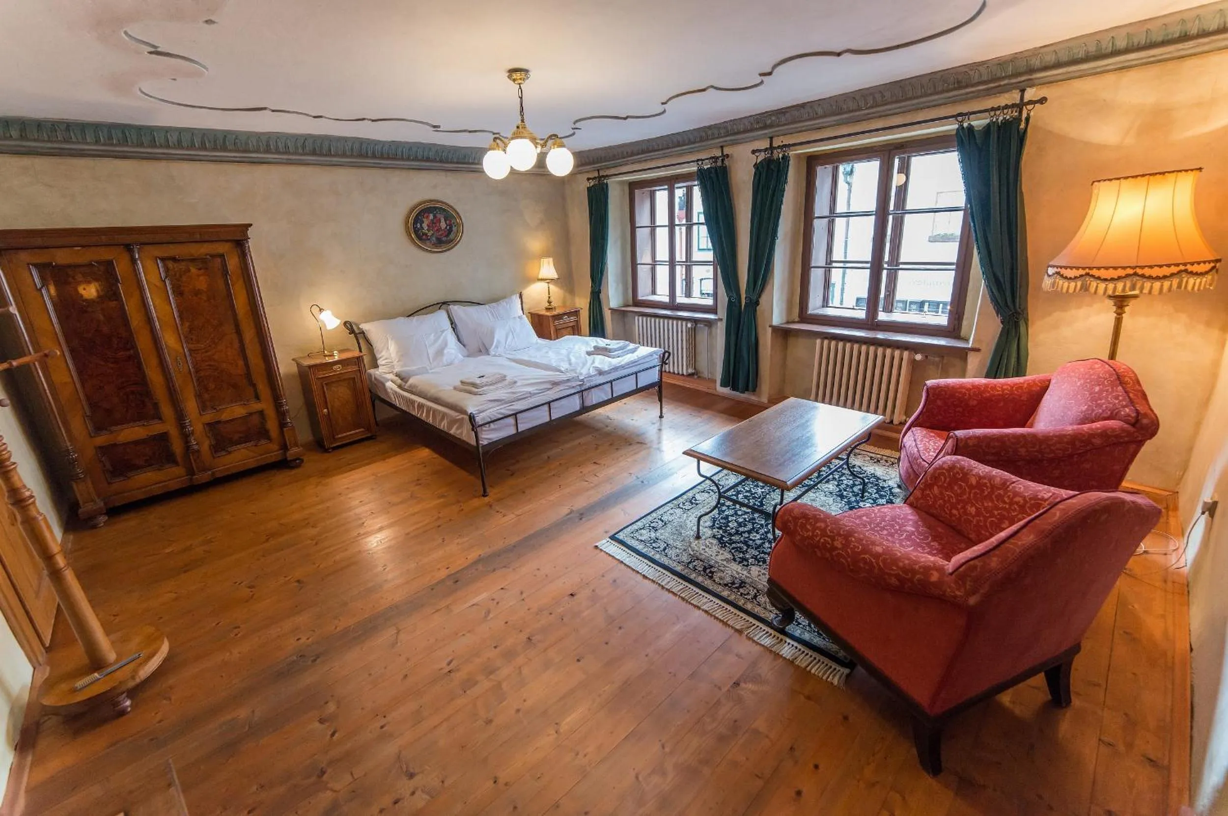 Day, Bed in Alt Straninger