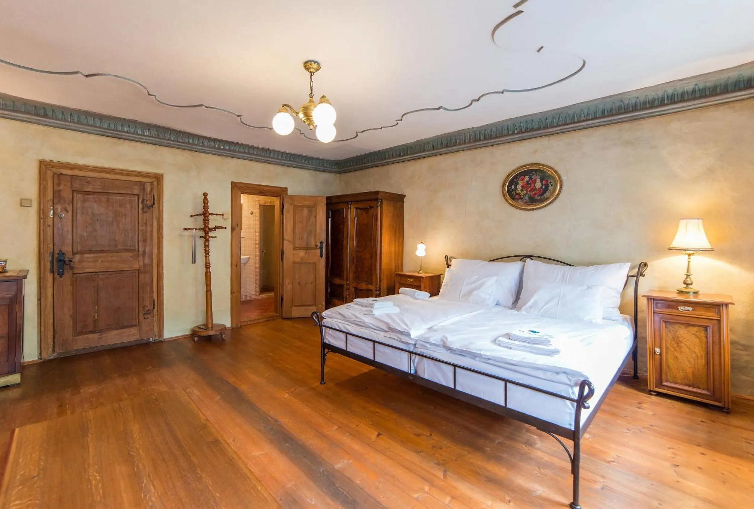 Photo of the whole room, Bed in Alt Straninger