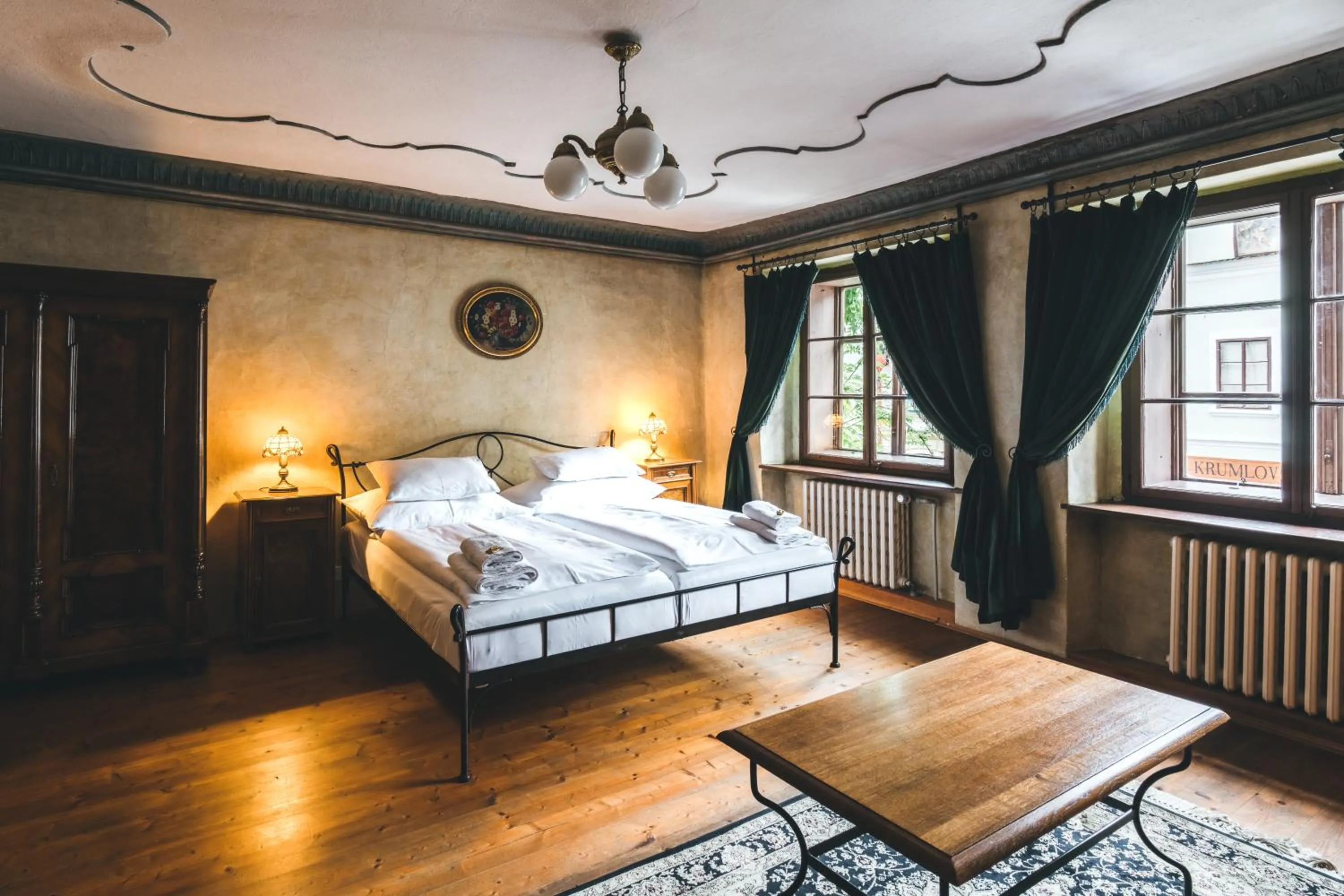 Bed in Alt Straninger