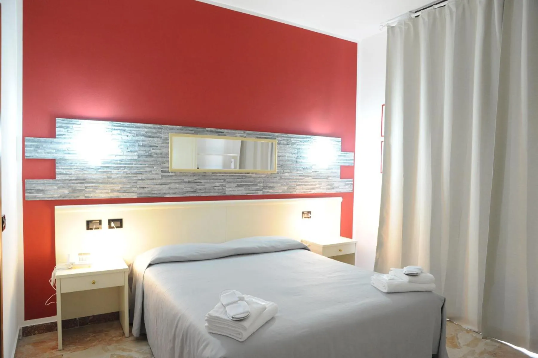 Bed in Hotel del Ponte