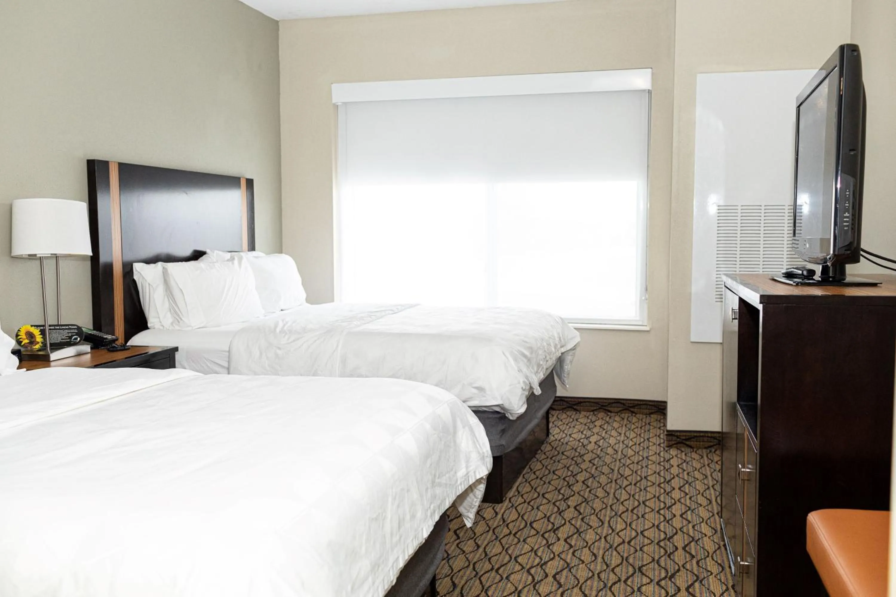 Bed in Holiday Inn Effingham by IHG