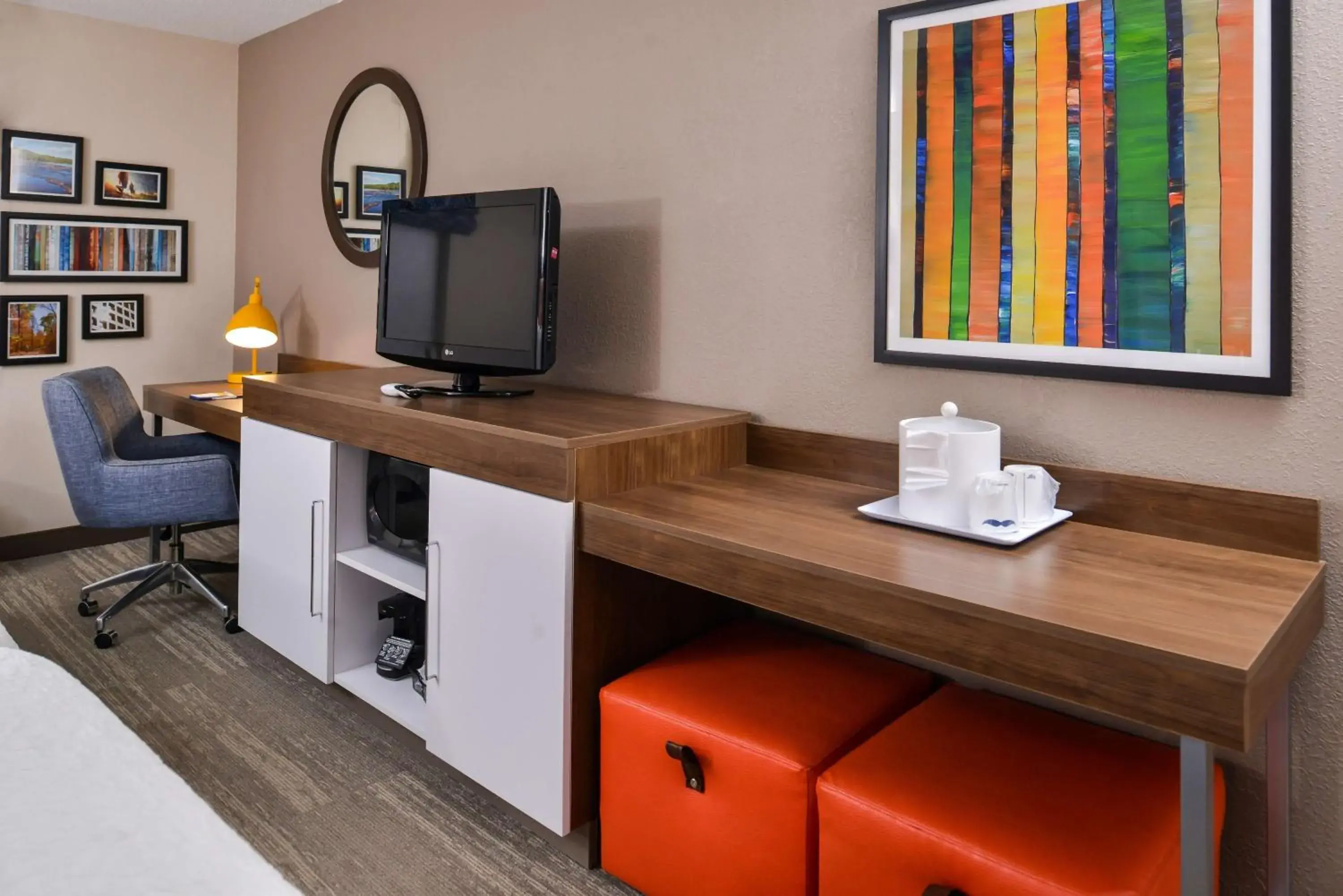 Queen Room with Two Queen Beds in Hampton Inn Emporia Queen Room with Two Queen Beds in Hampton Inn Emporia