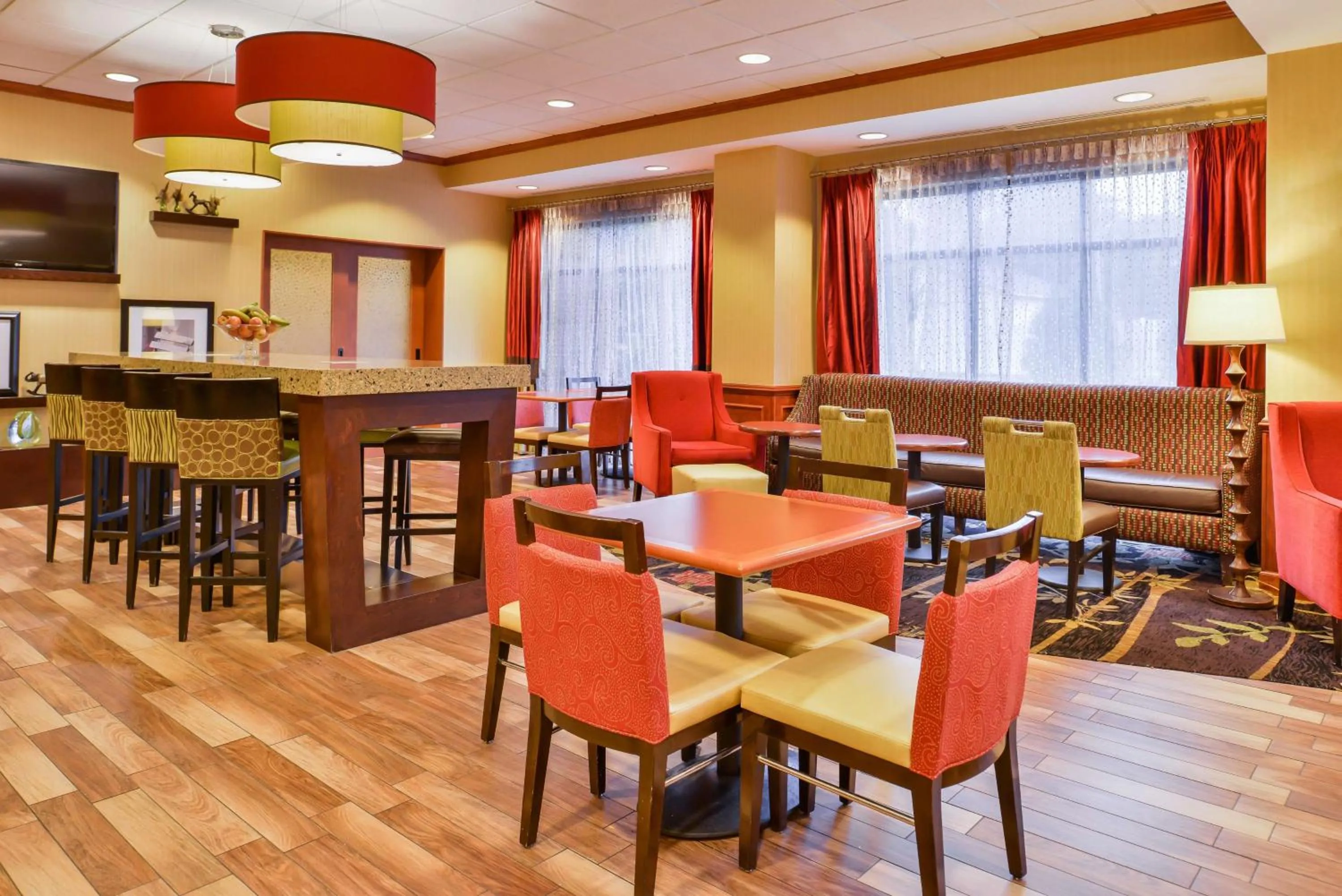 Lobby or reception in Hampton Inn Emporia