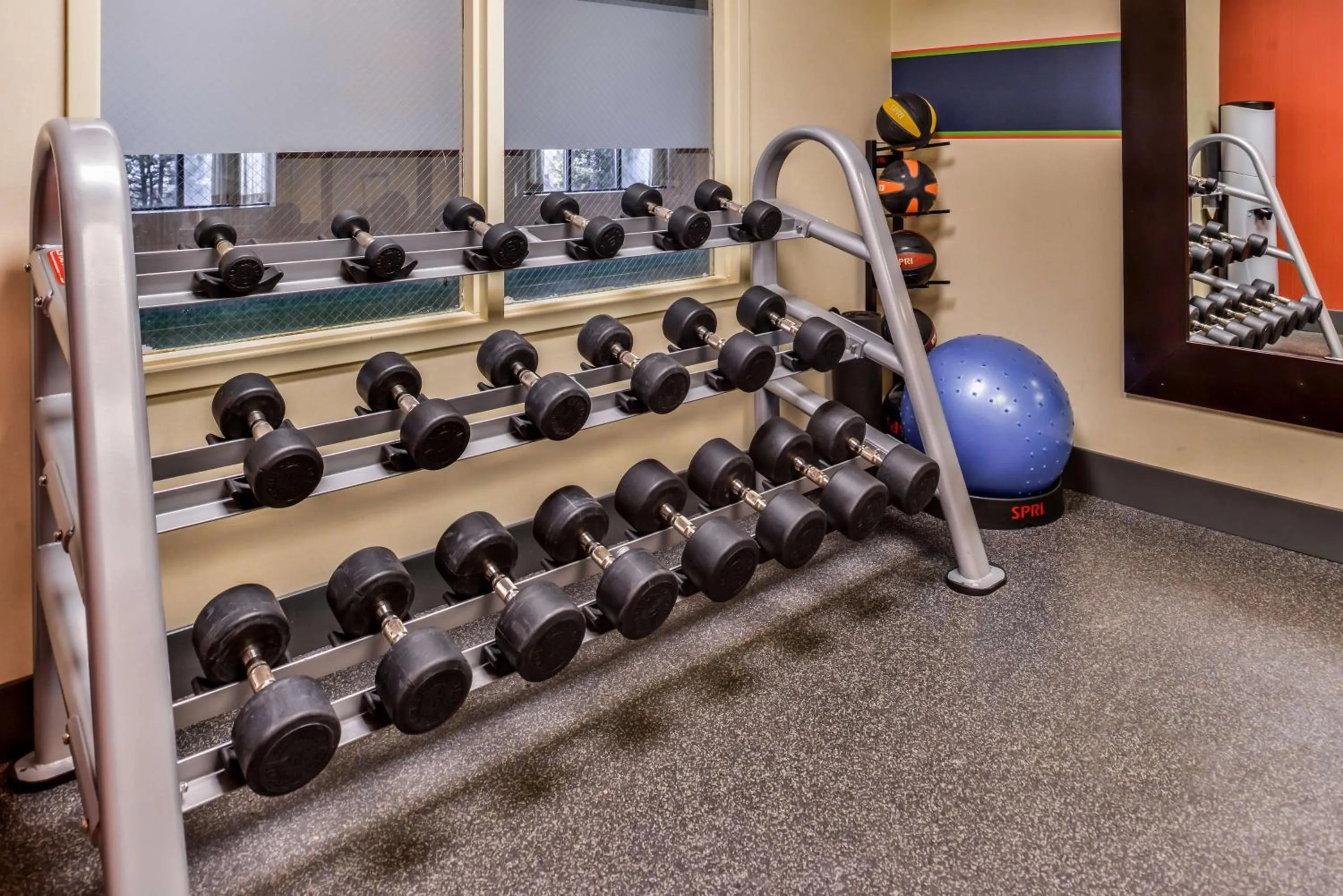Fitness centre/facilities in Hampton Inn Emporia