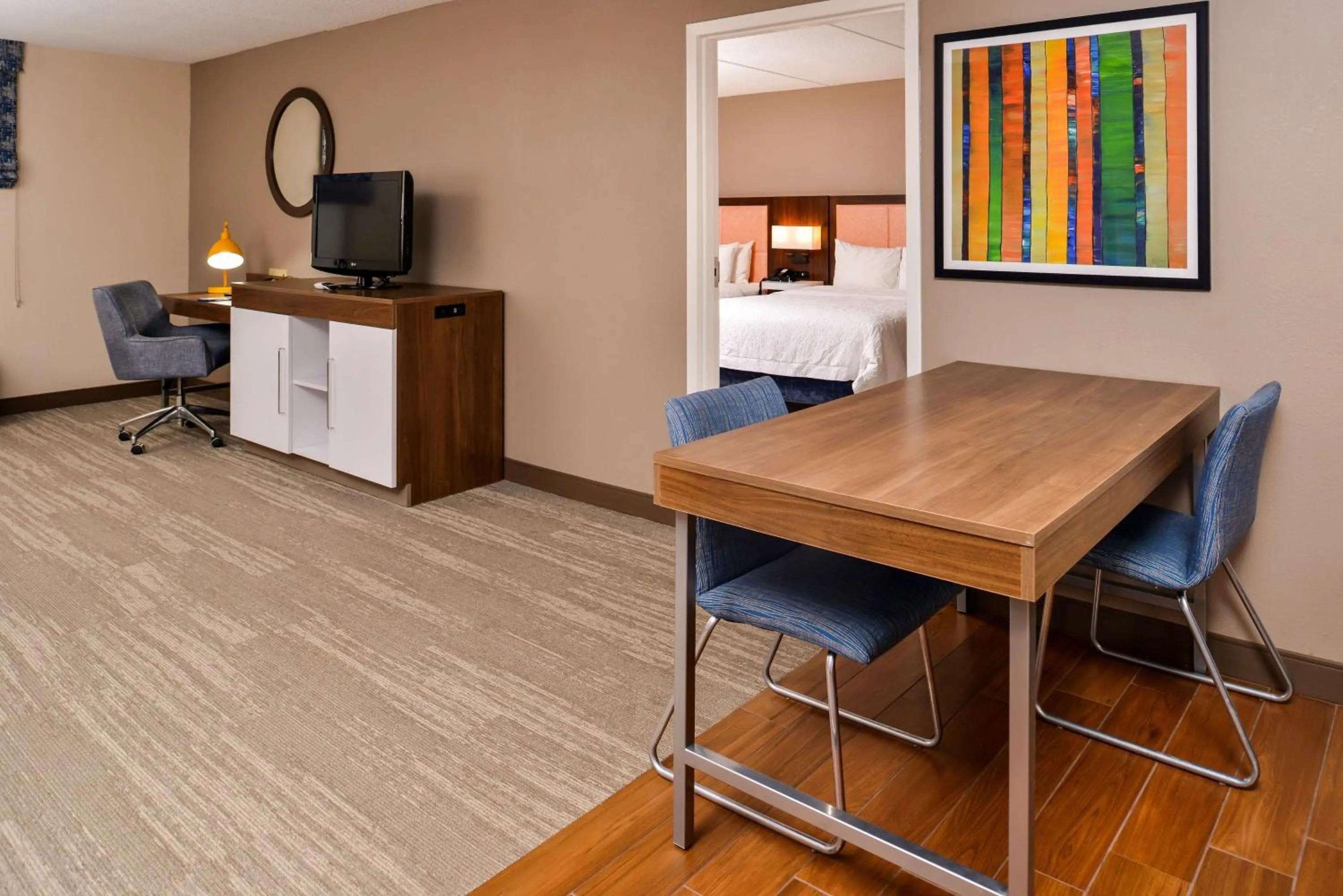 Bedroom in Hampton Inn Emporia