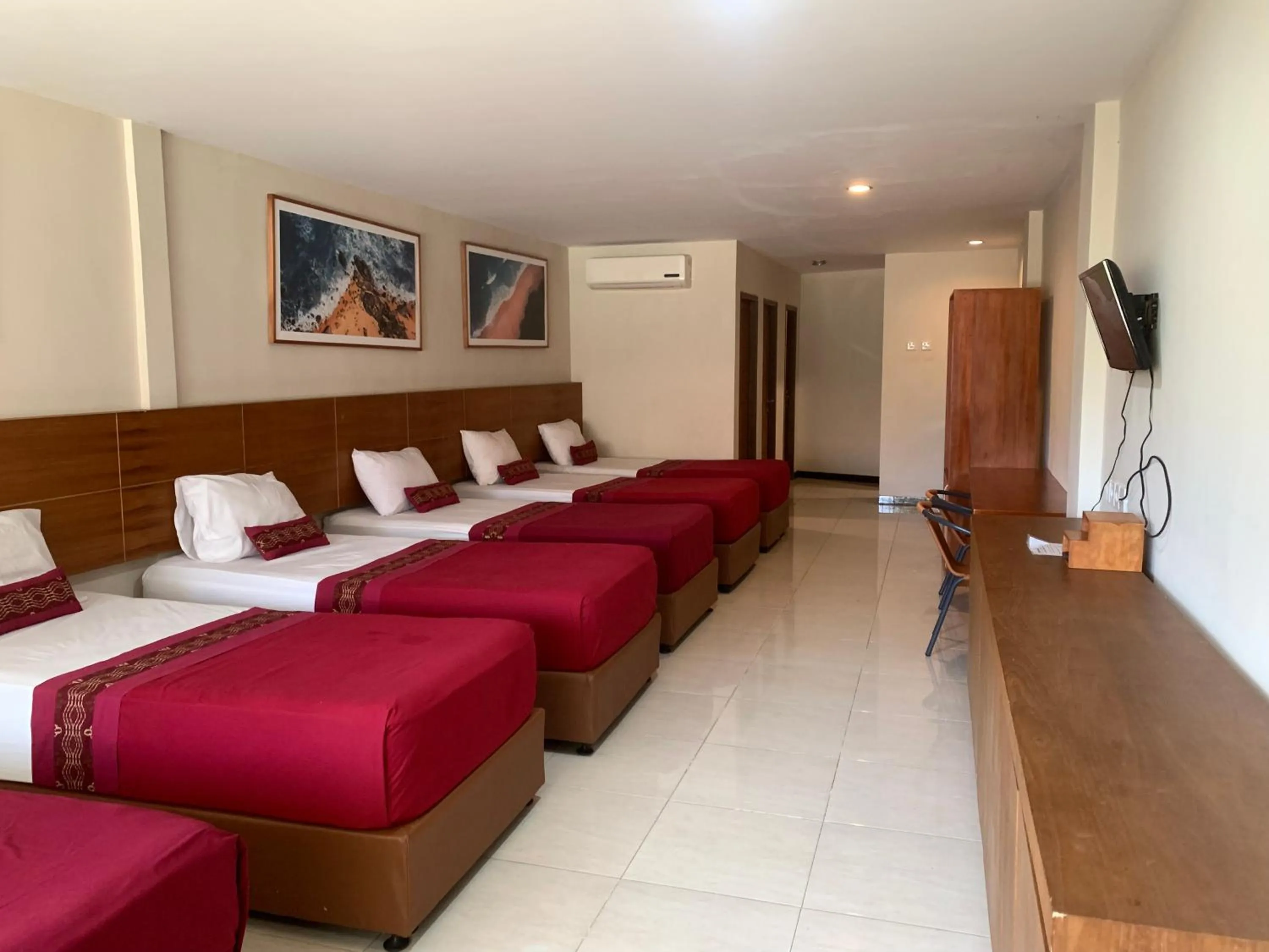 Bedroom, Bed in Kuta Suci Guesthouse