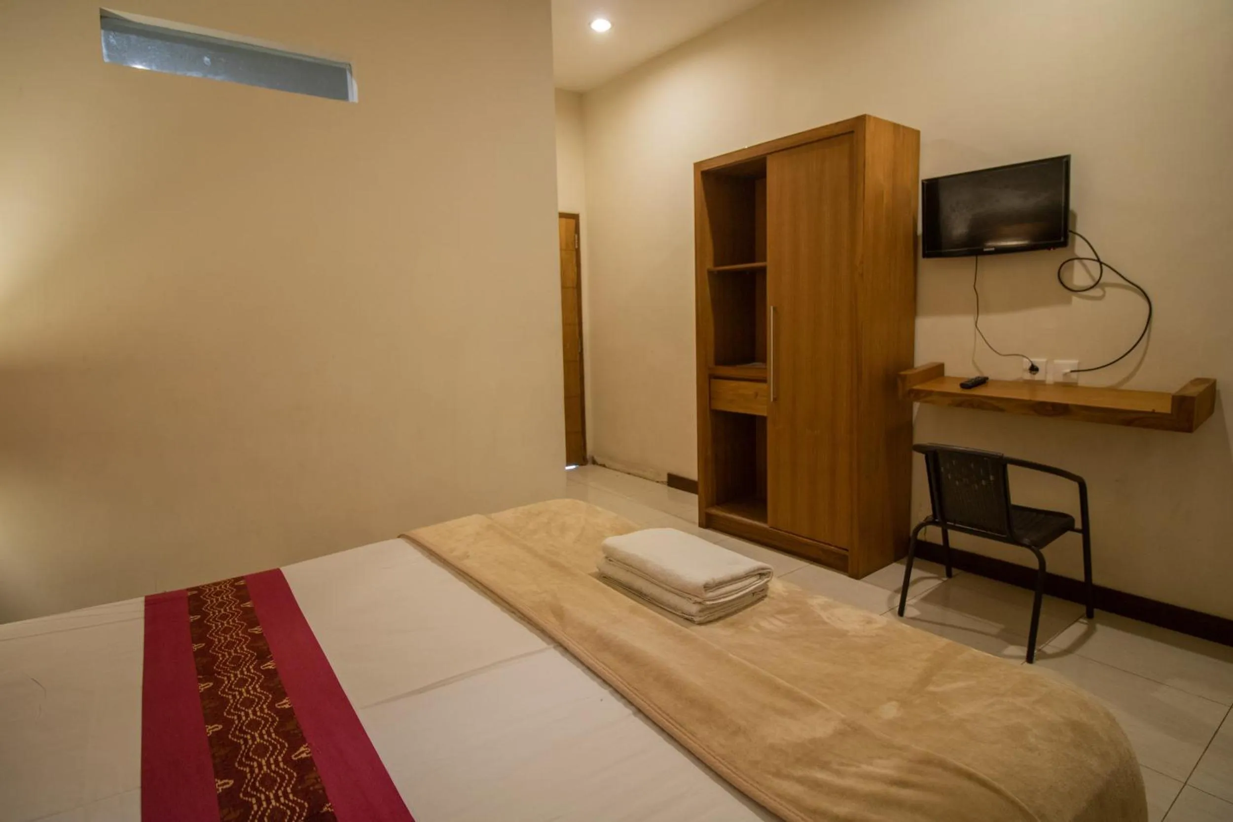 Property building, Bed in Kuta Suci Guesthouse