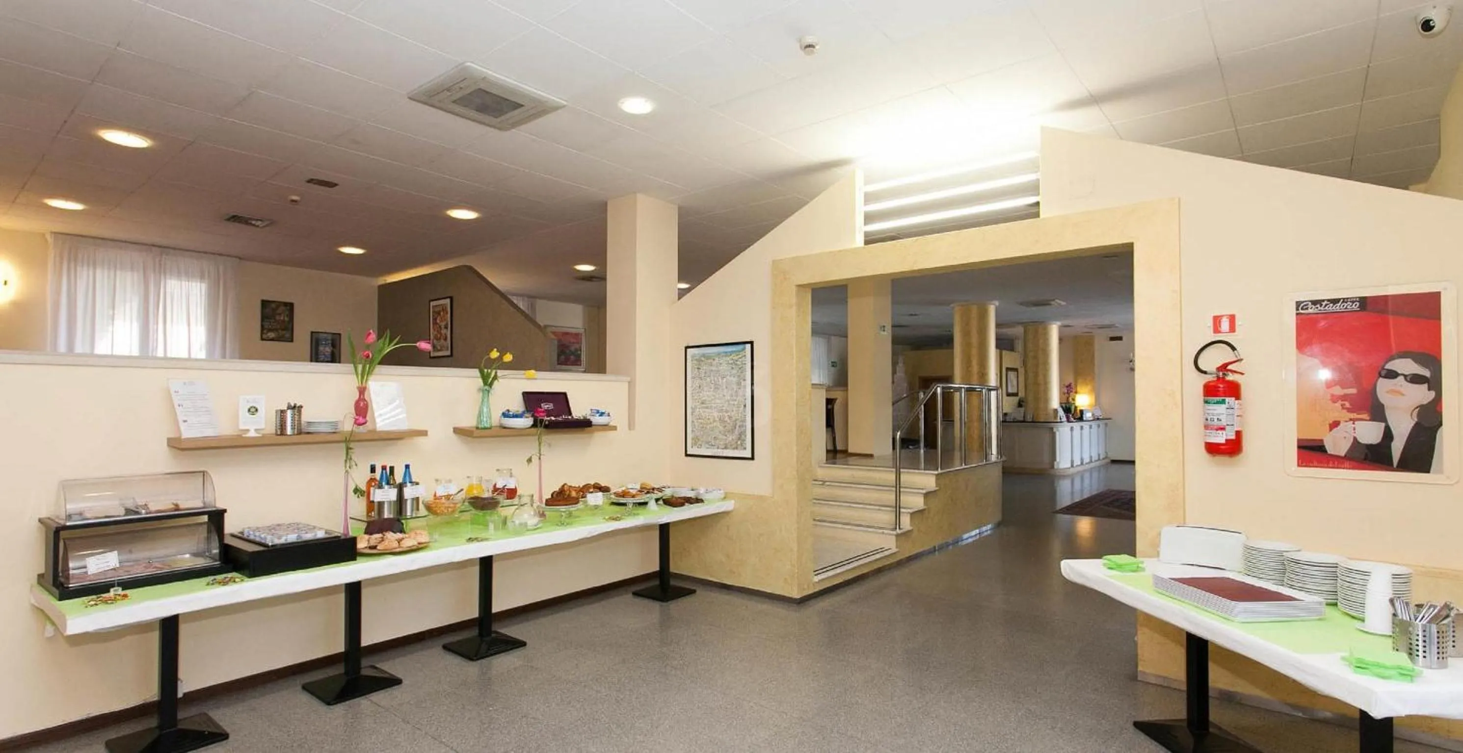 Lounge or bar in Hotel Zenit Salento