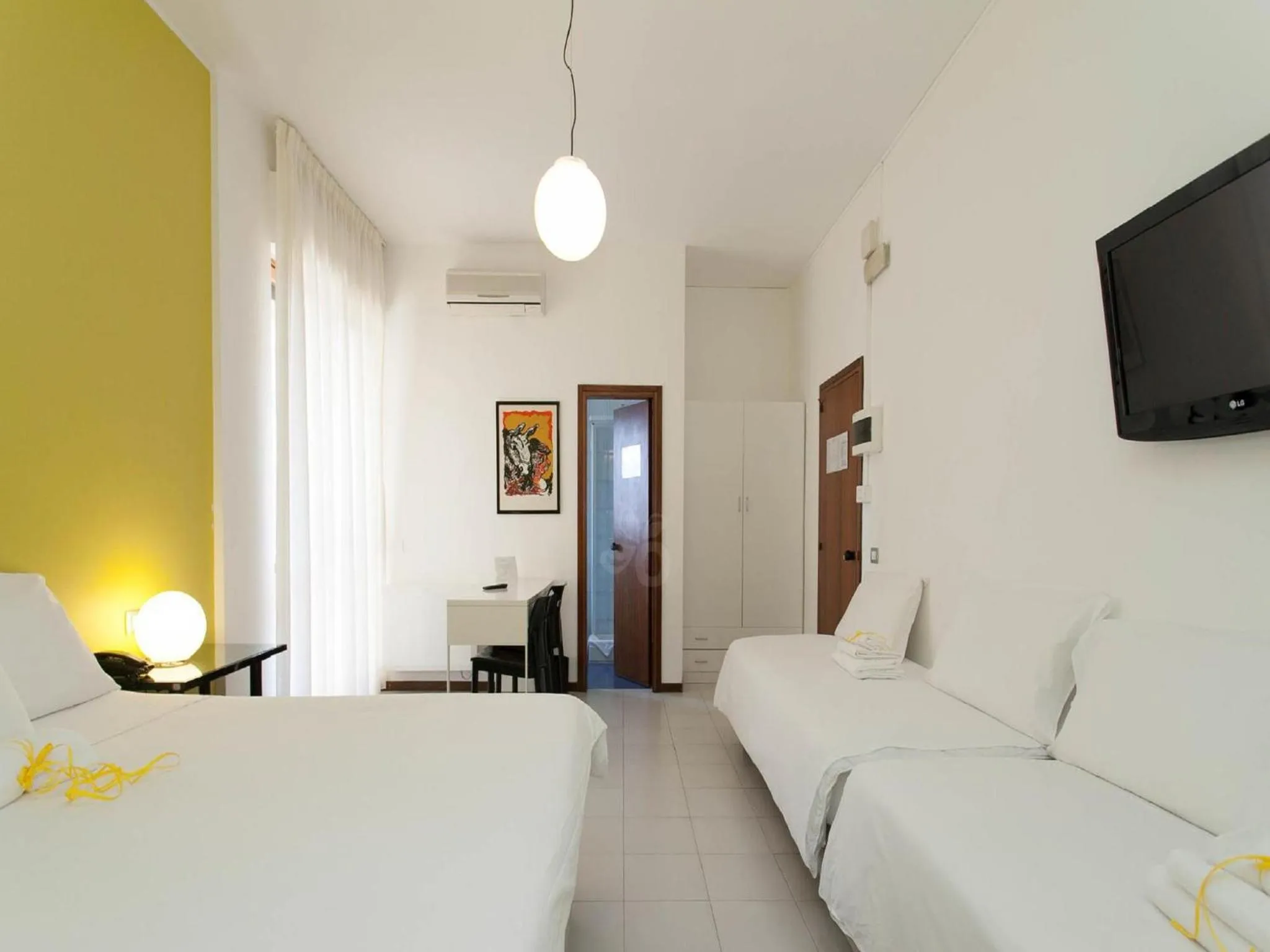 Bedroom, TV/Entertainment Center in Hotel Zenit Salento