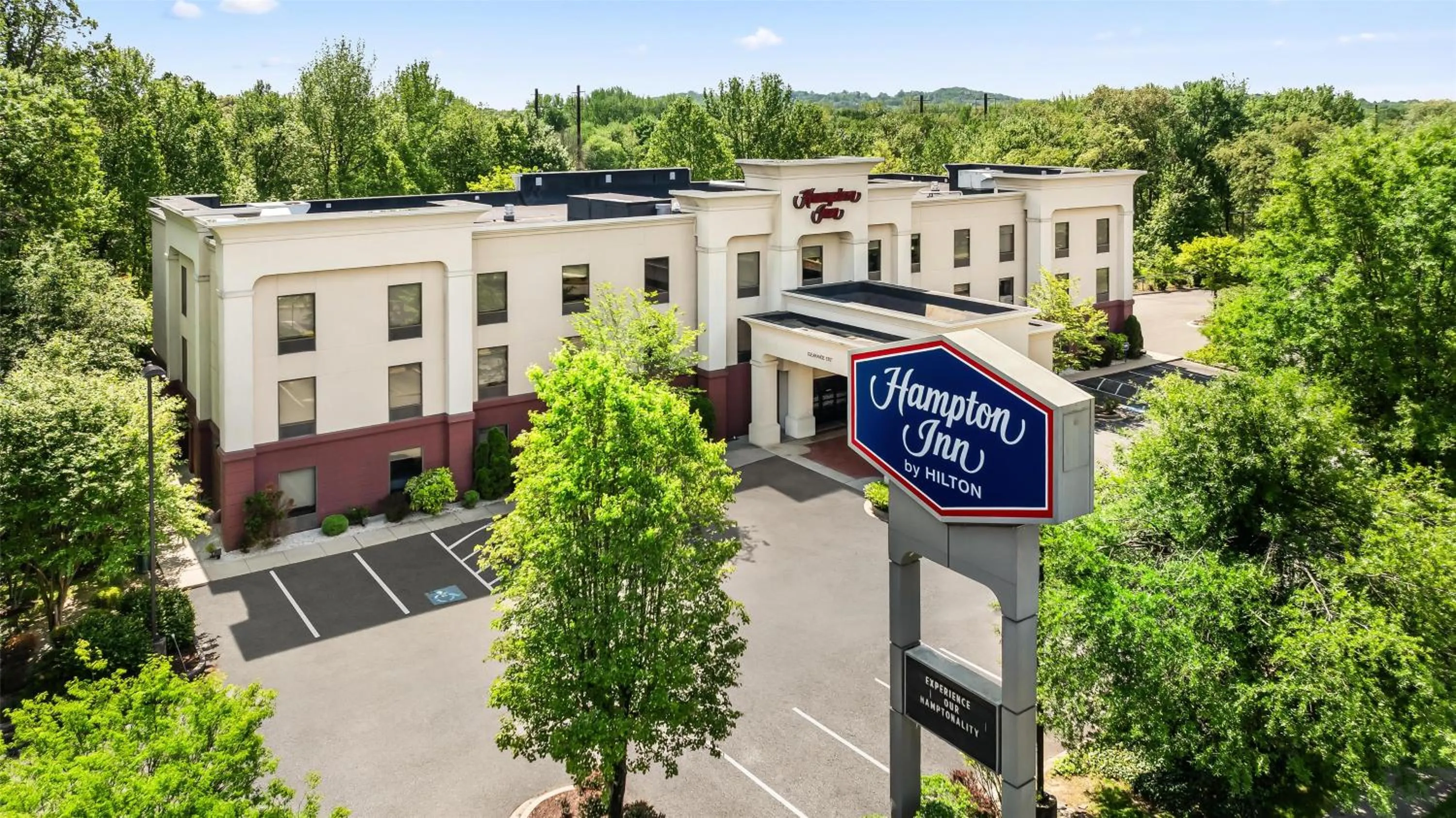 Property building in Hampton Inn Elkton