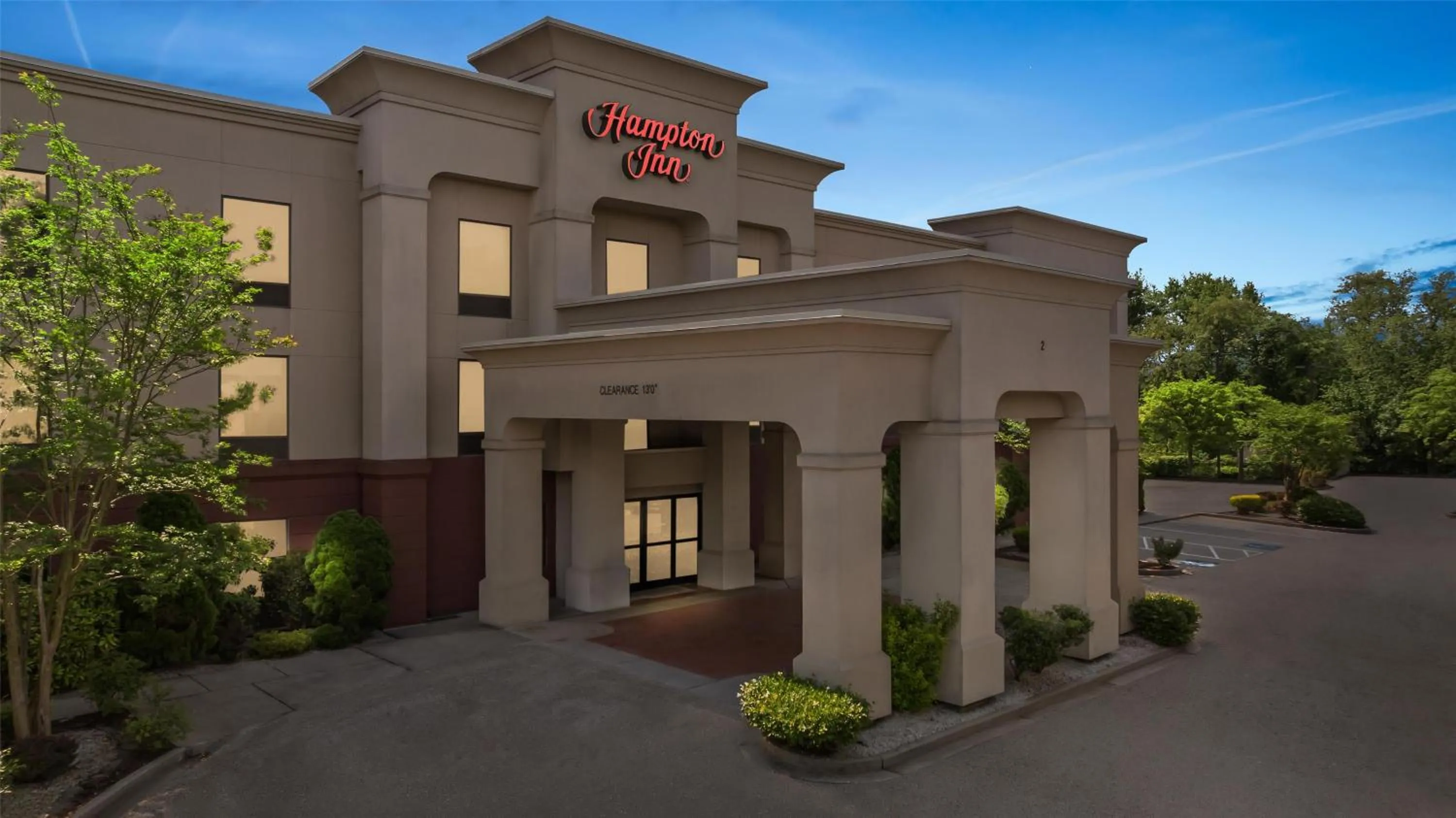 Property building in Hampton Inn Elkton