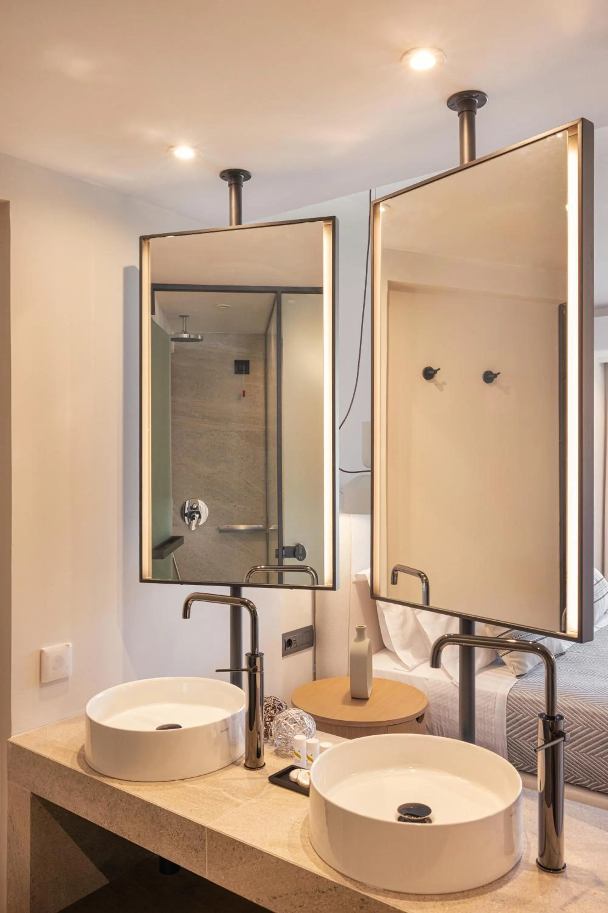 Bathroom in Erato by Samian Mare