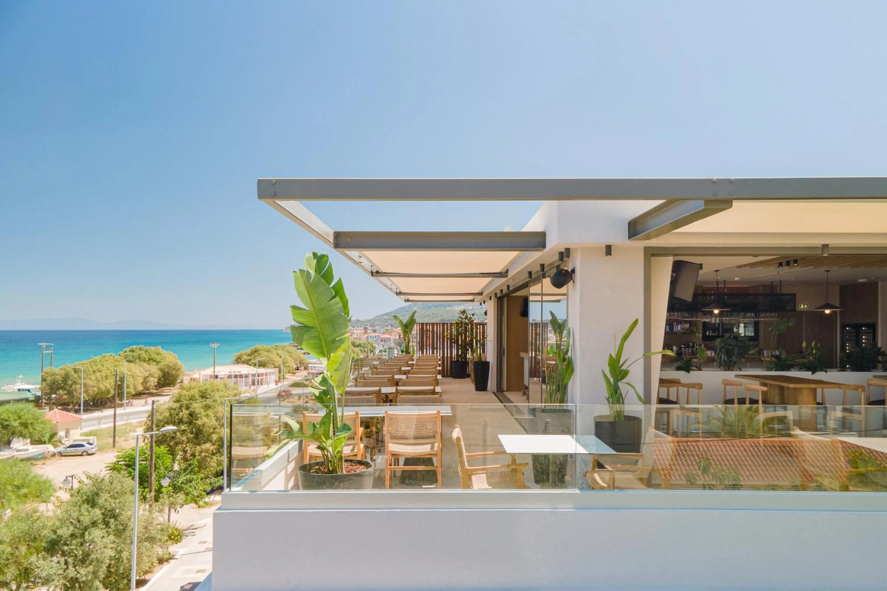 Restaurant/places to eat in Erato by Samian Mare