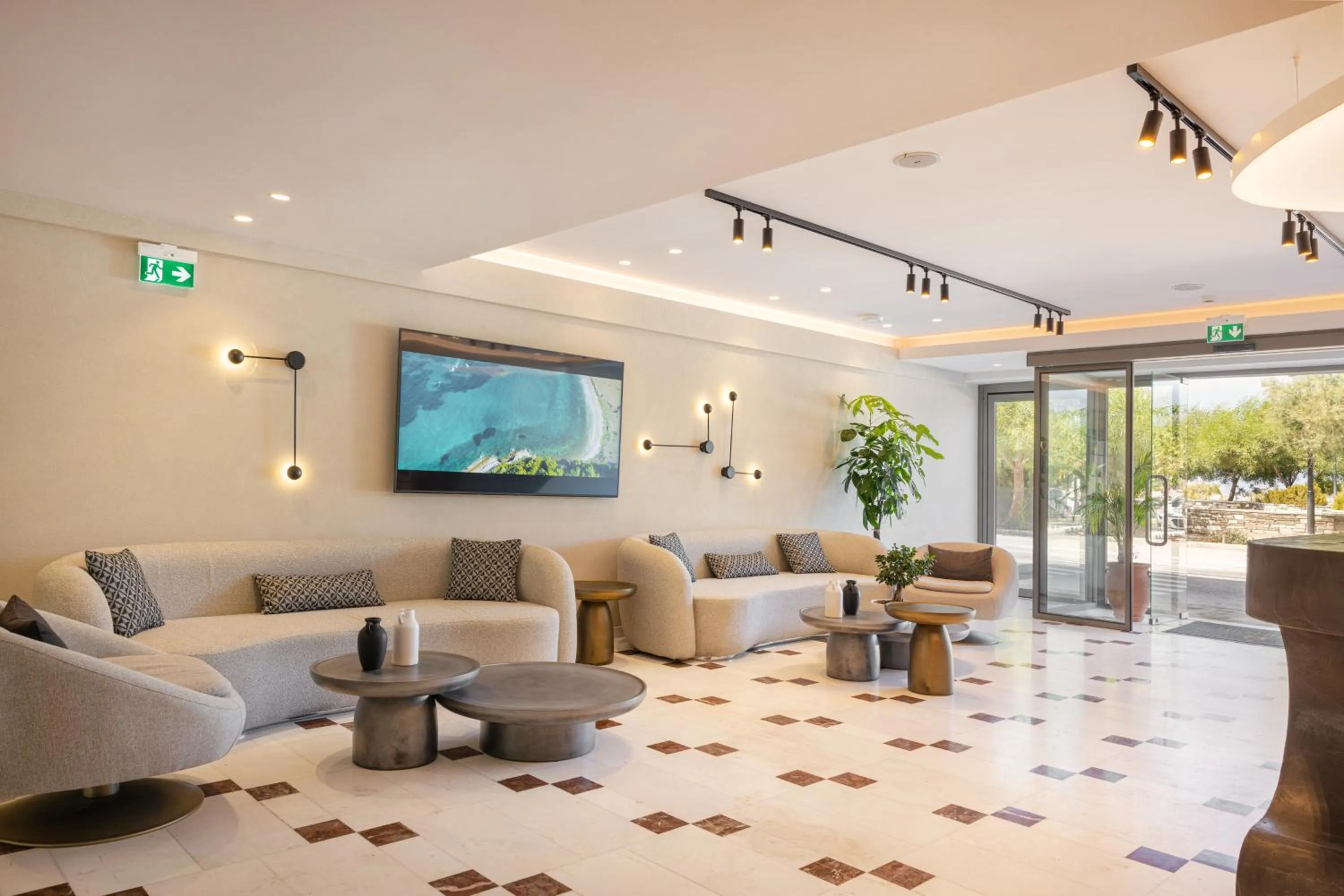 Facade/entrance in Erato by Samian Mare