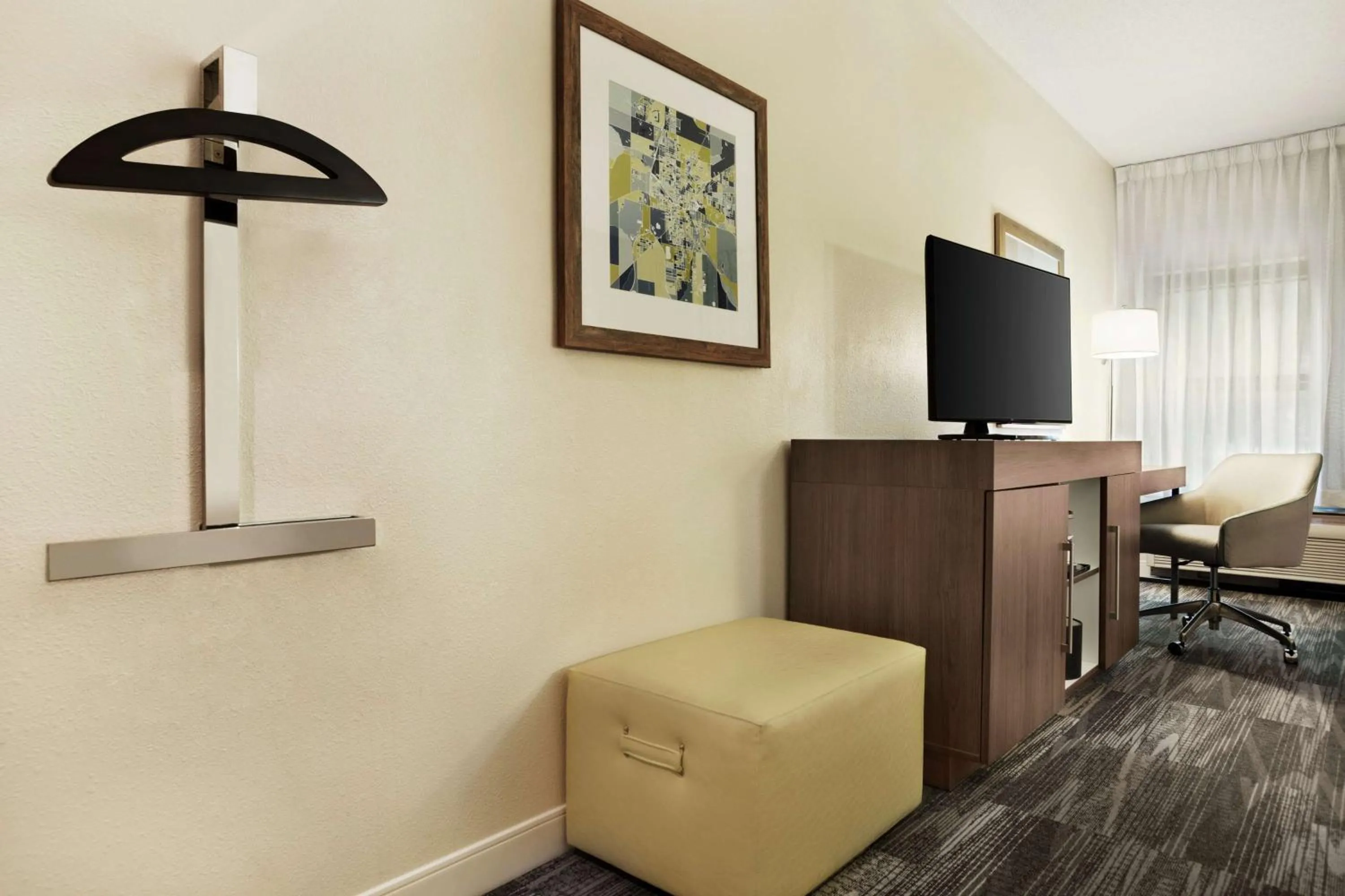 Bedroom in Hampton Inn Findlay