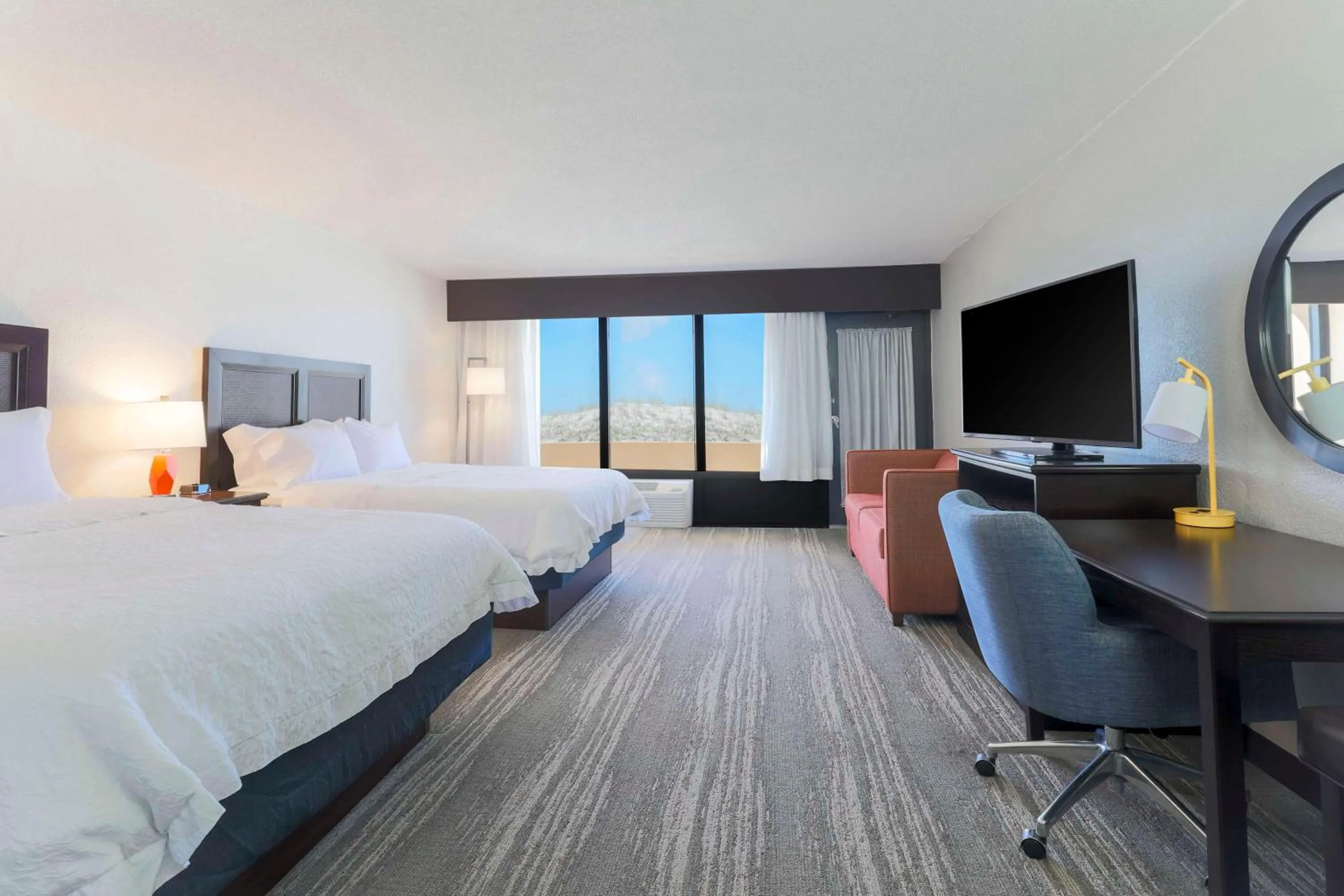 Bedroom, Bed in Hampton Inn Fort Walton Beach