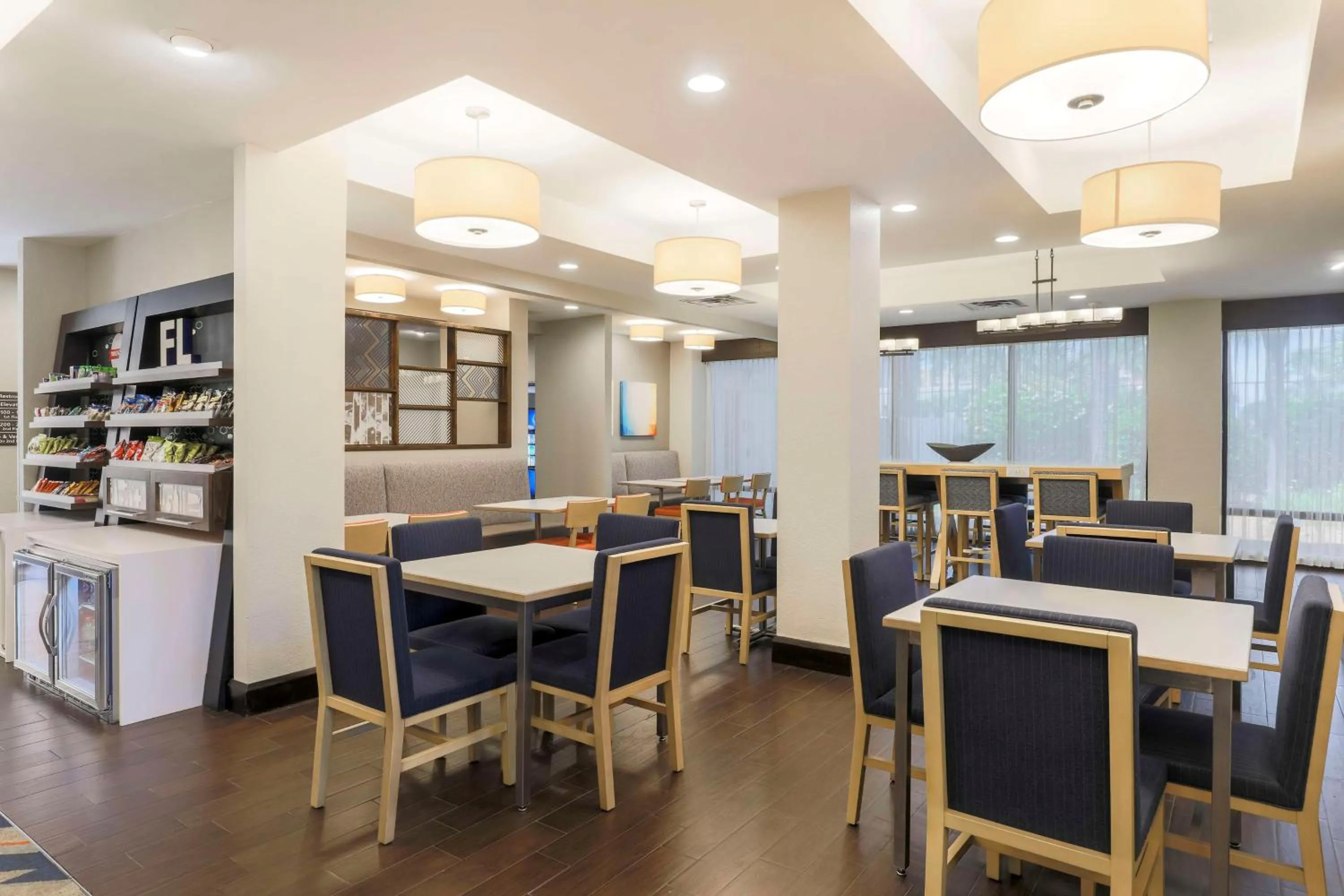 Lobby or reception in Hampton Inn Fort Walton Beach