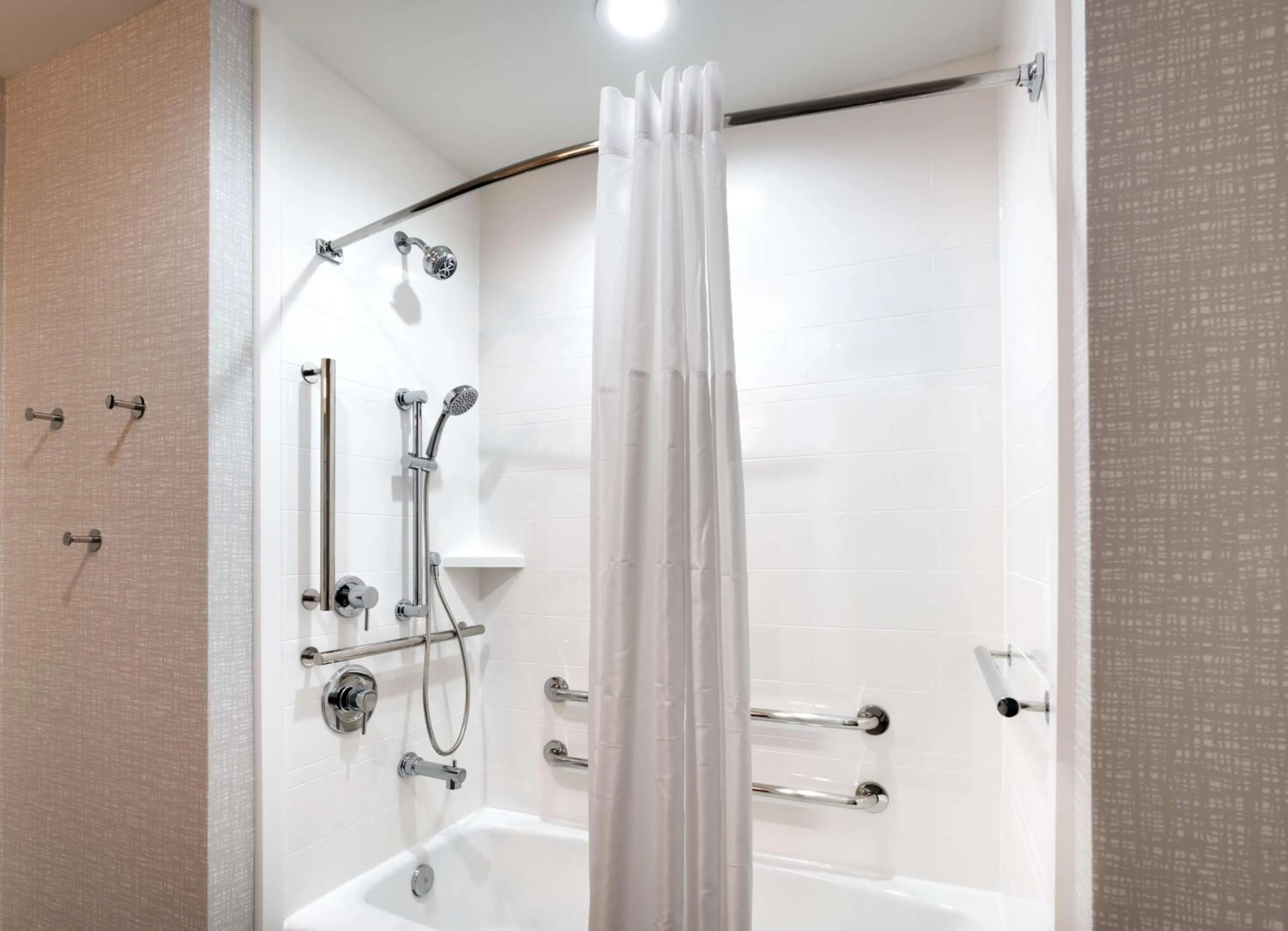 Bathroom in Hampton Inn & Suites Rockport-Fulton