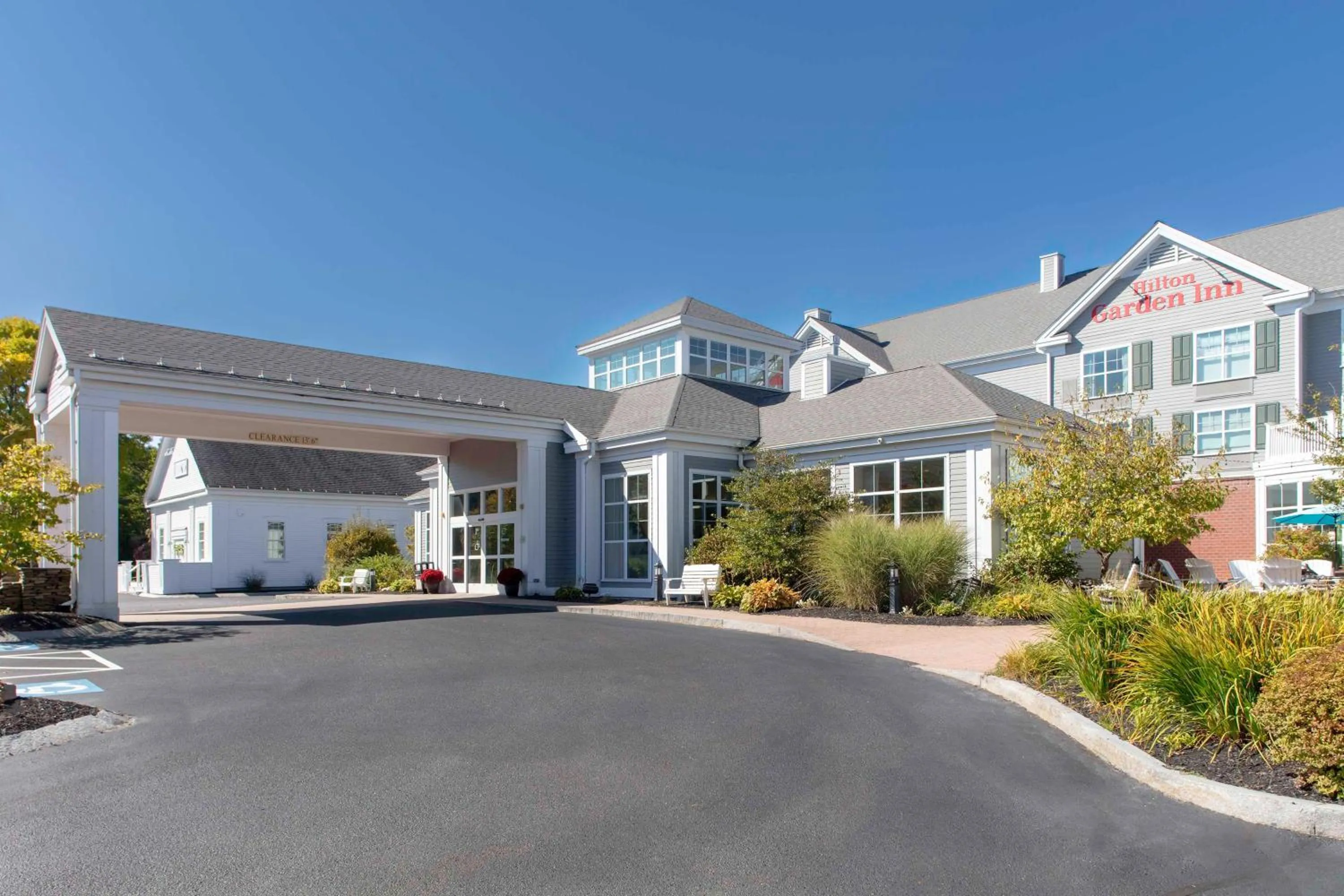 Property building in Hilton Garden Inn Freeport Downtown